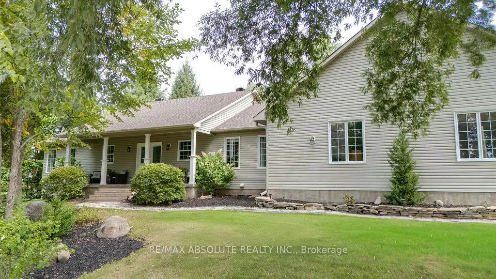 1601 Shauna Crescent