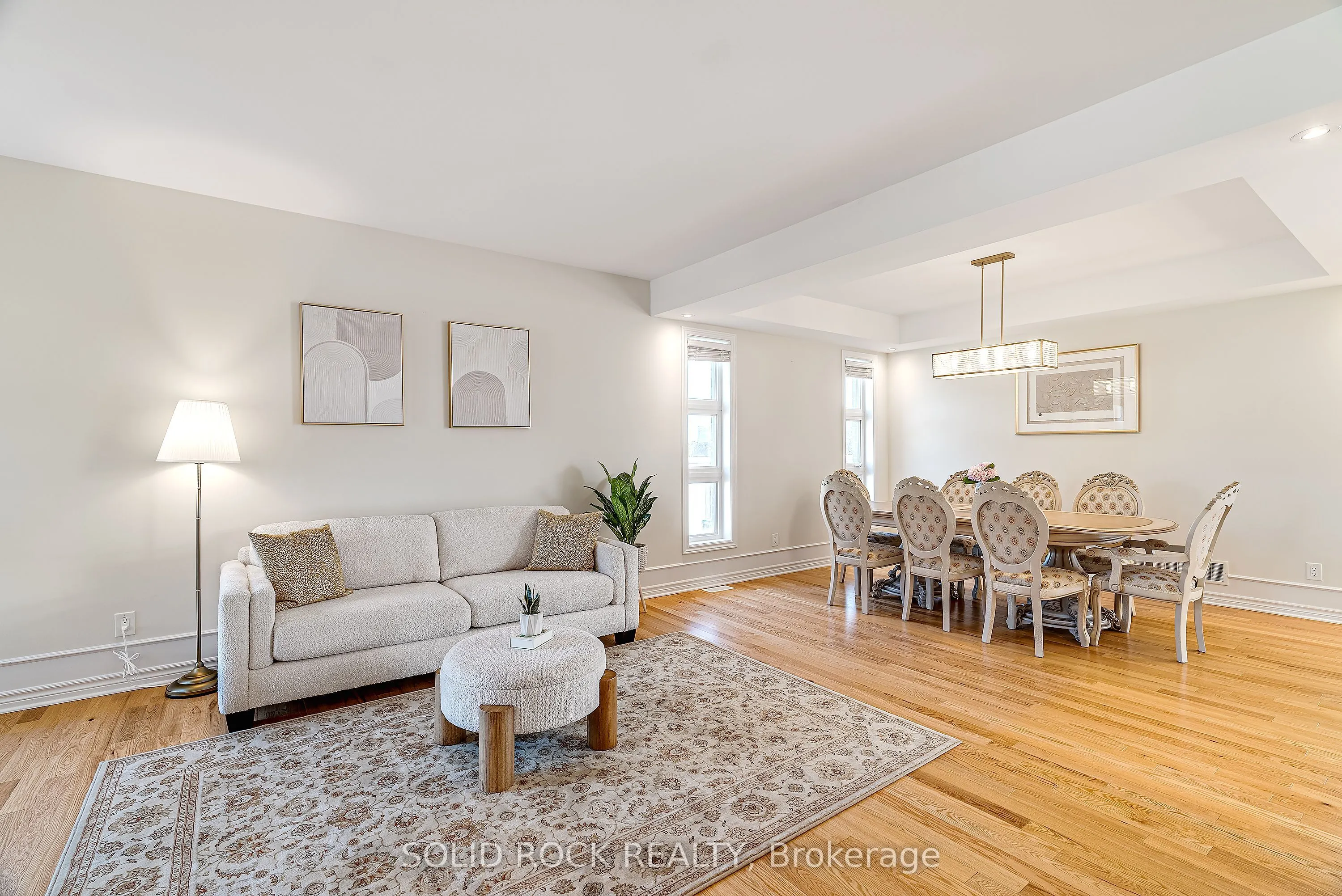 326 Memorial Grove