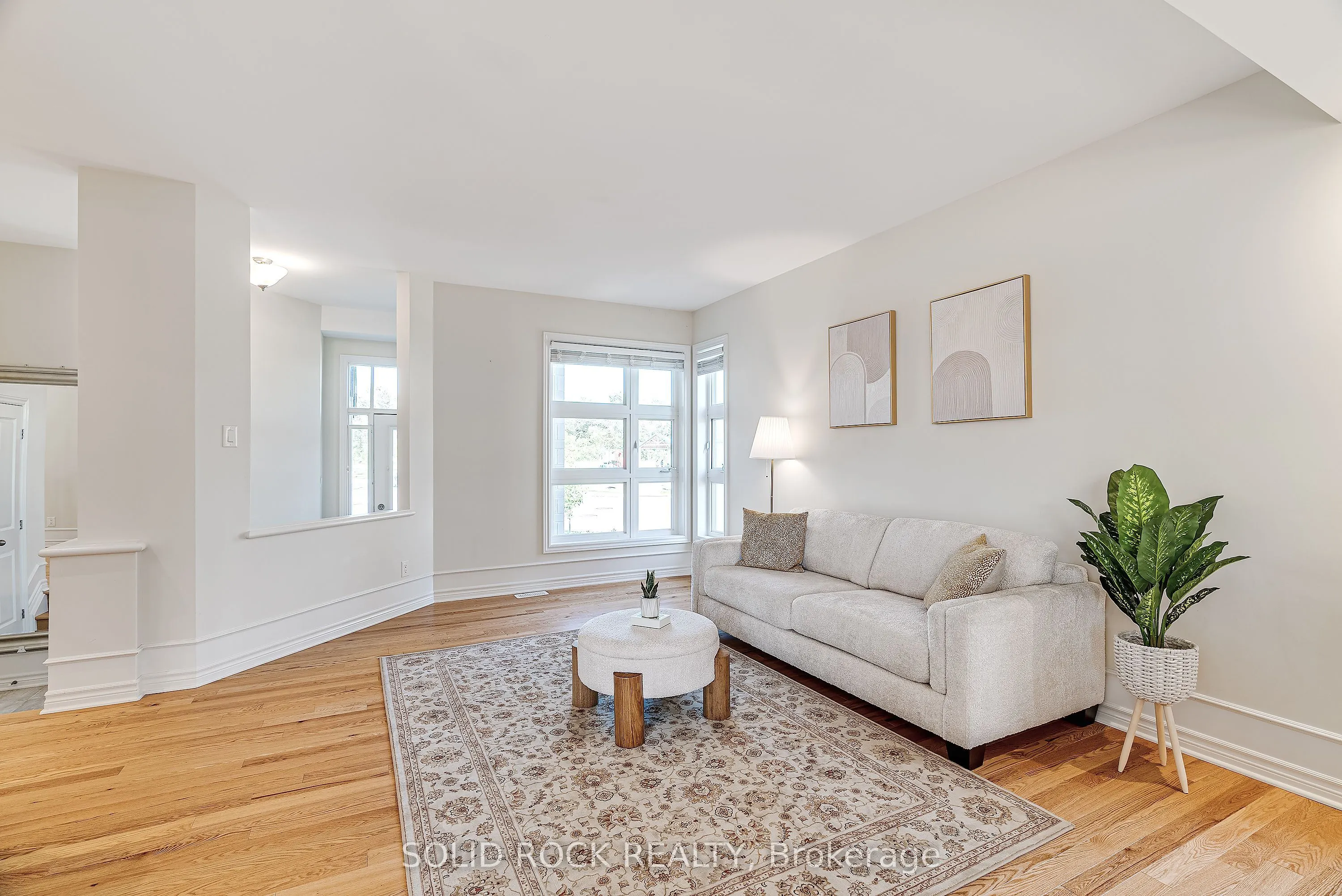 326 Memorial Grove