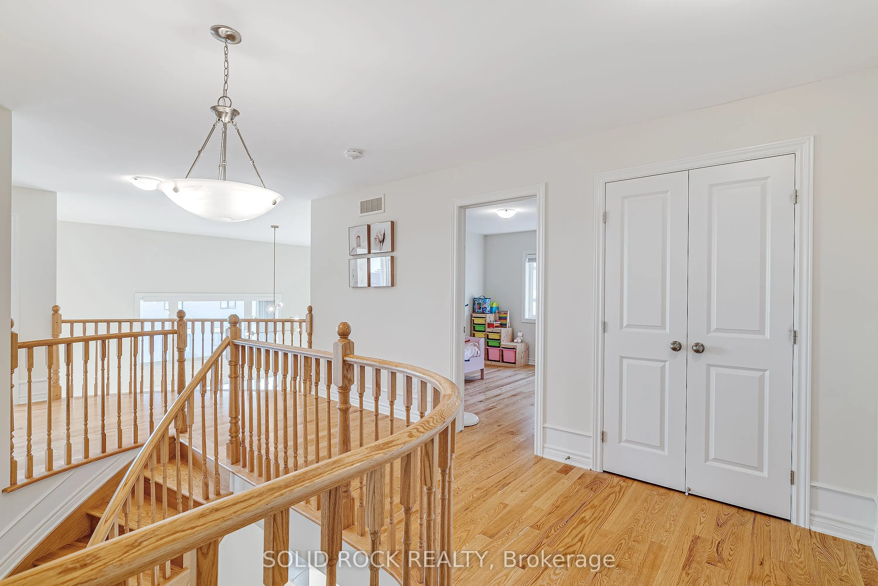 326 Memorial Grove