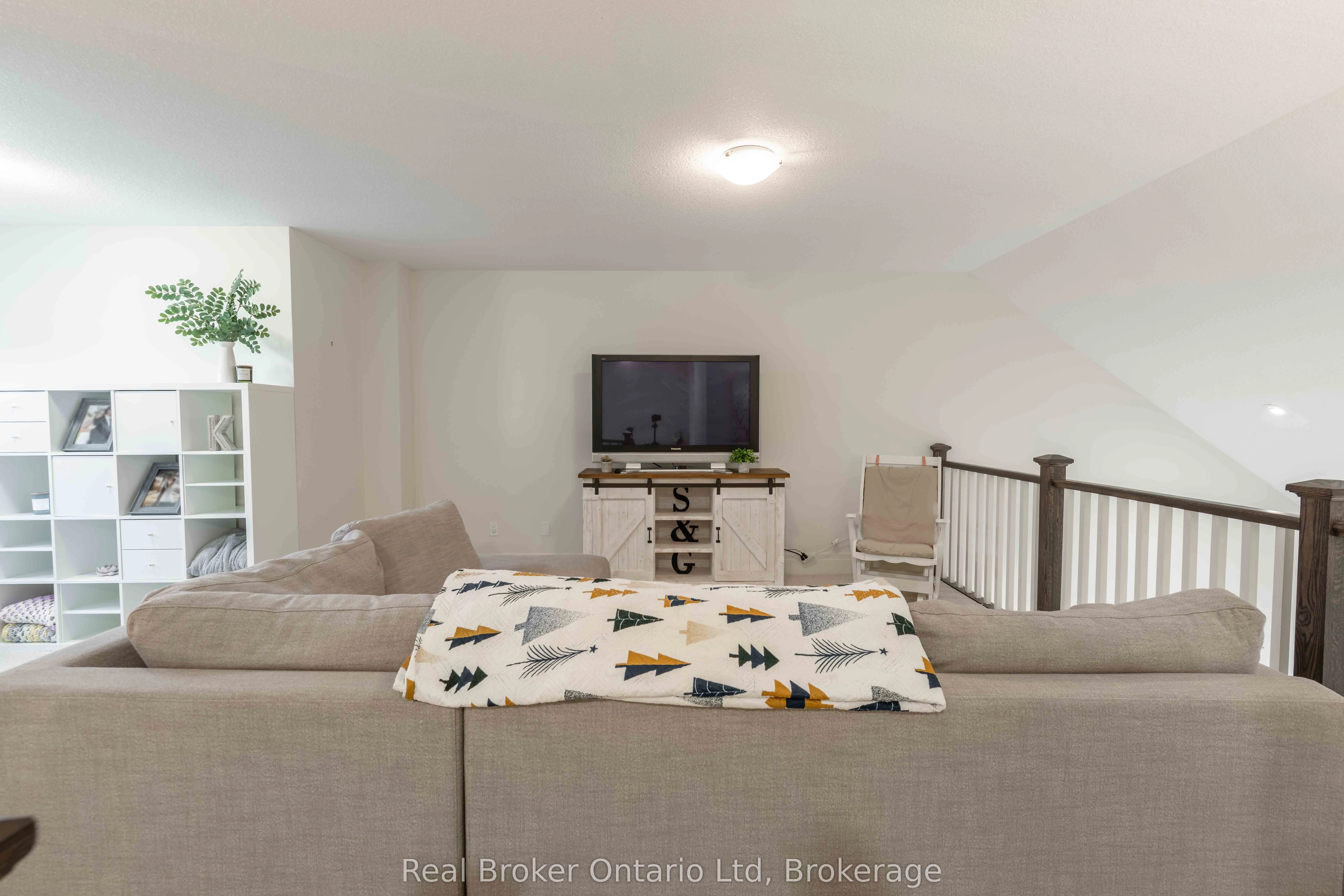 315 Telford Trail, #7