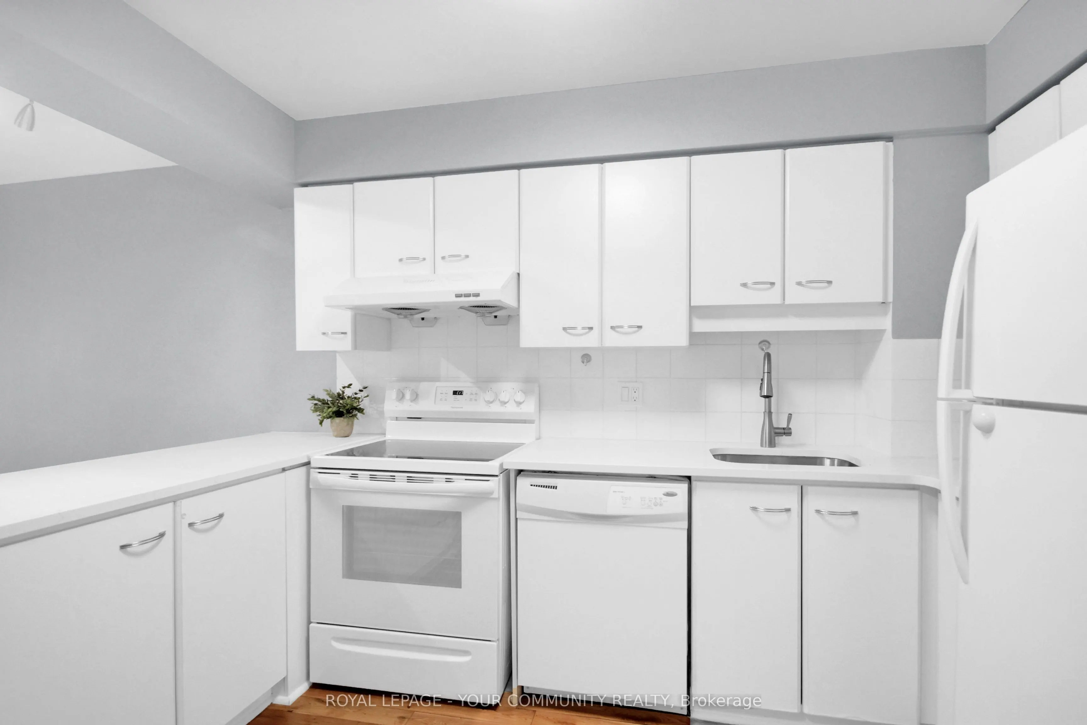 402 Briston Private, #6