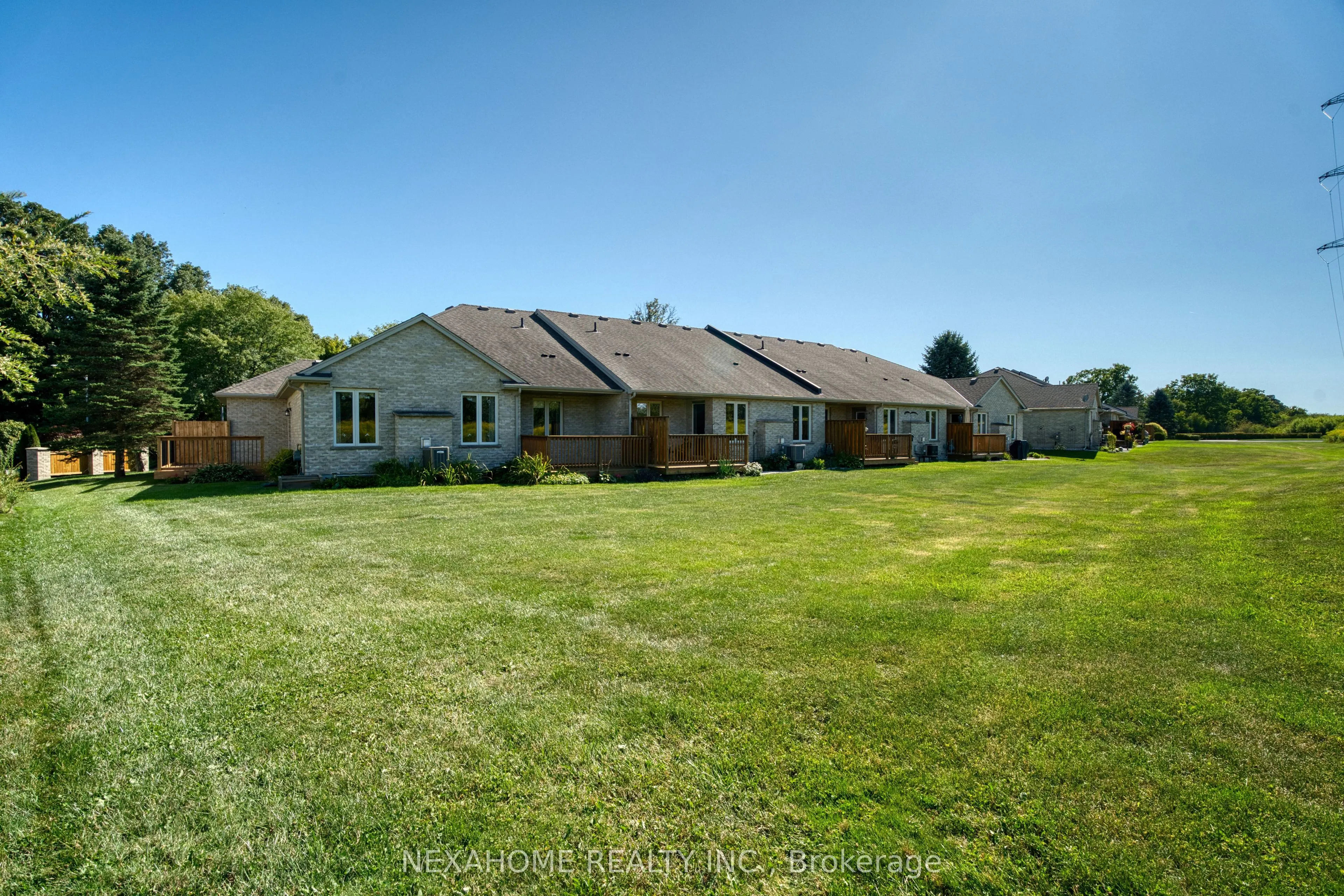 87 Donker Drive, #23