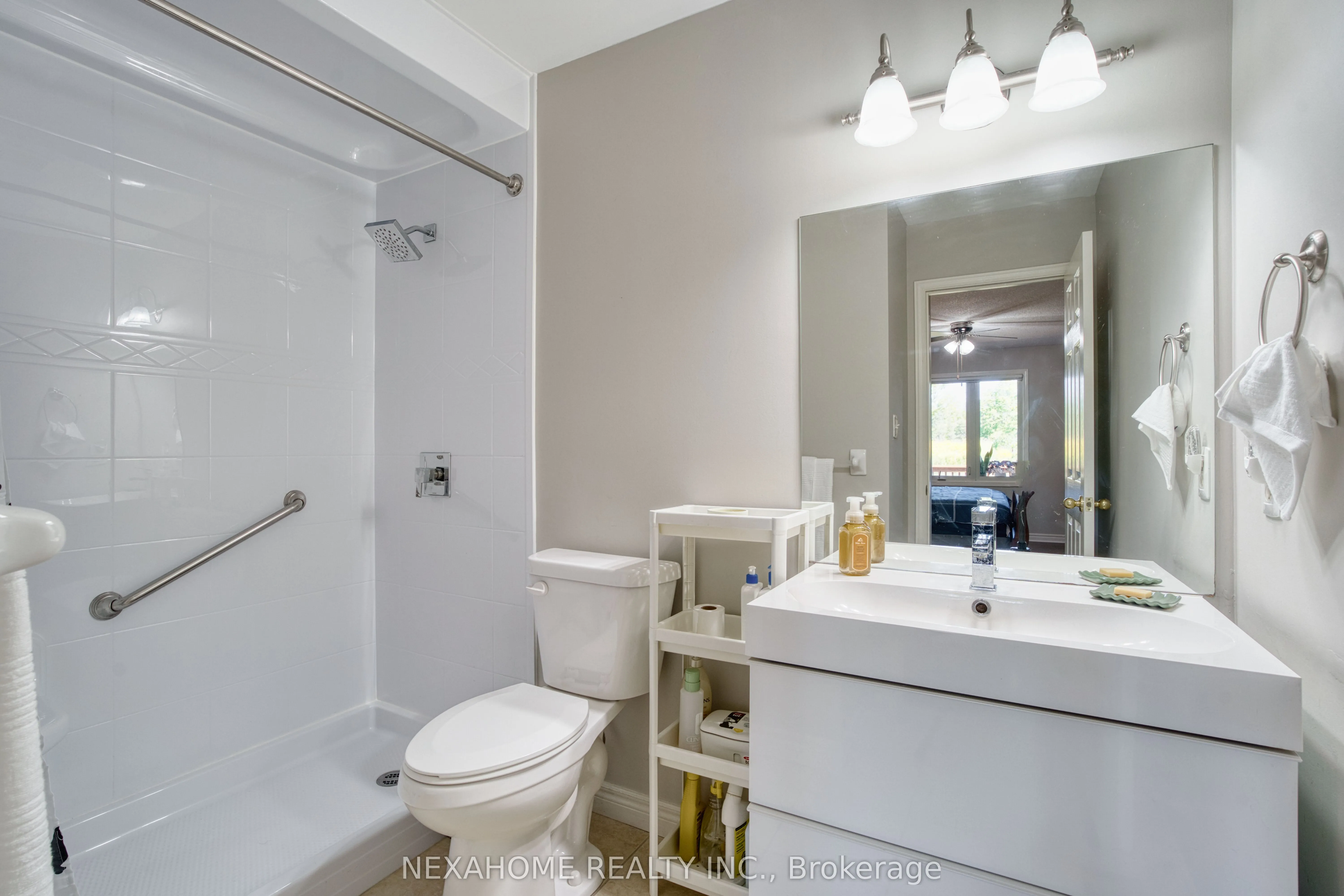 87 Donker Drive, #23