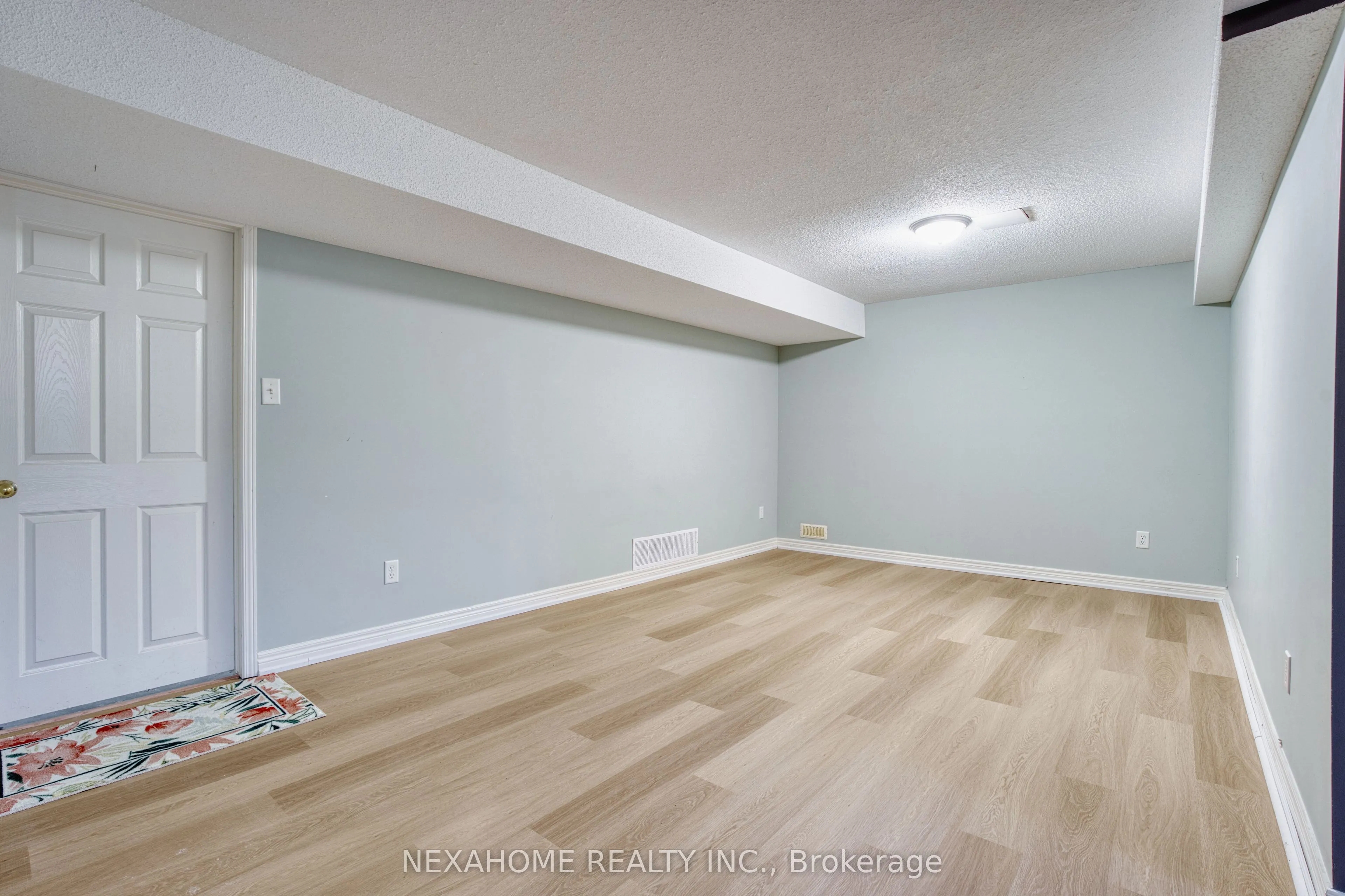 87 Donker Drive, #23