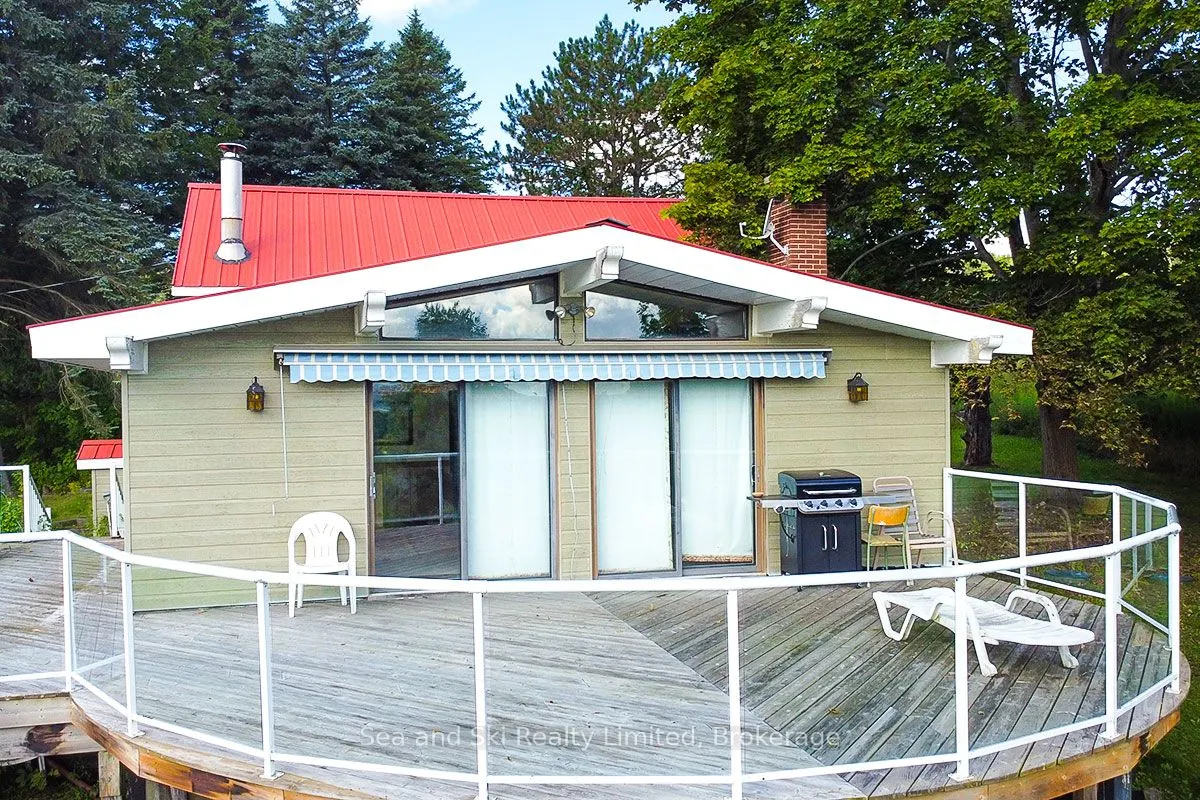 195908 Grey Road 7 Road S