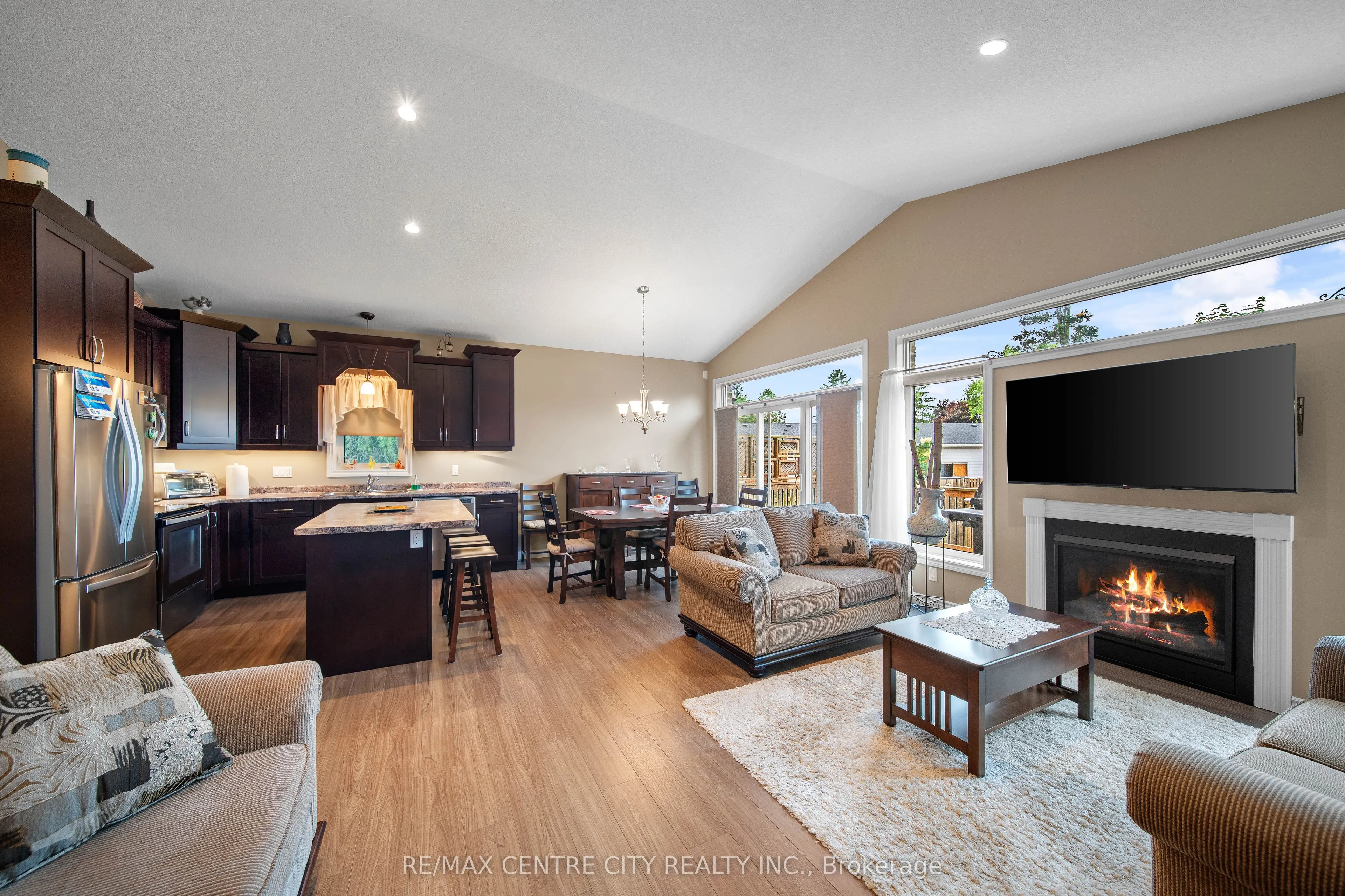 1 Vineden Drive, #12