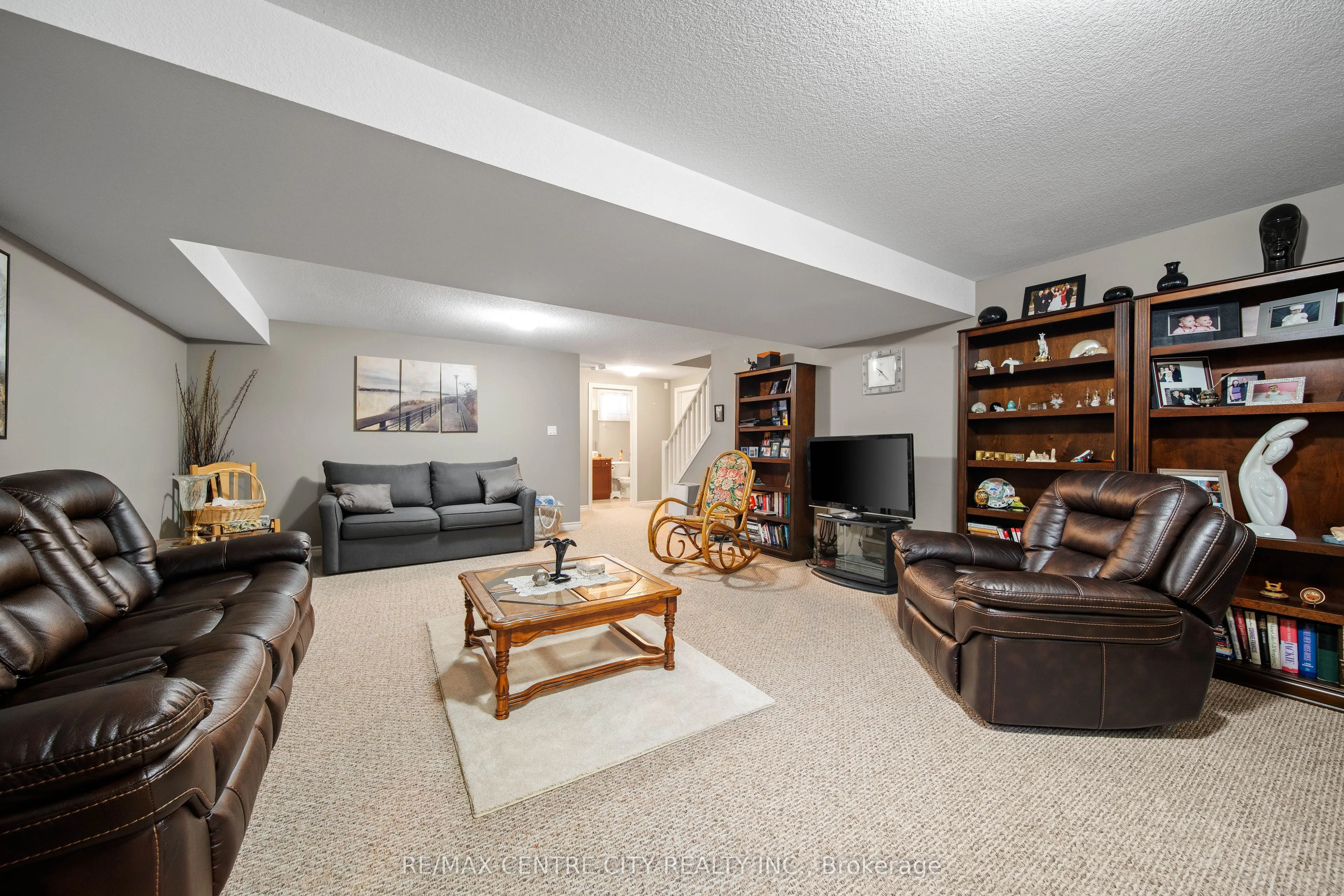 1 Vineden Drive, #12