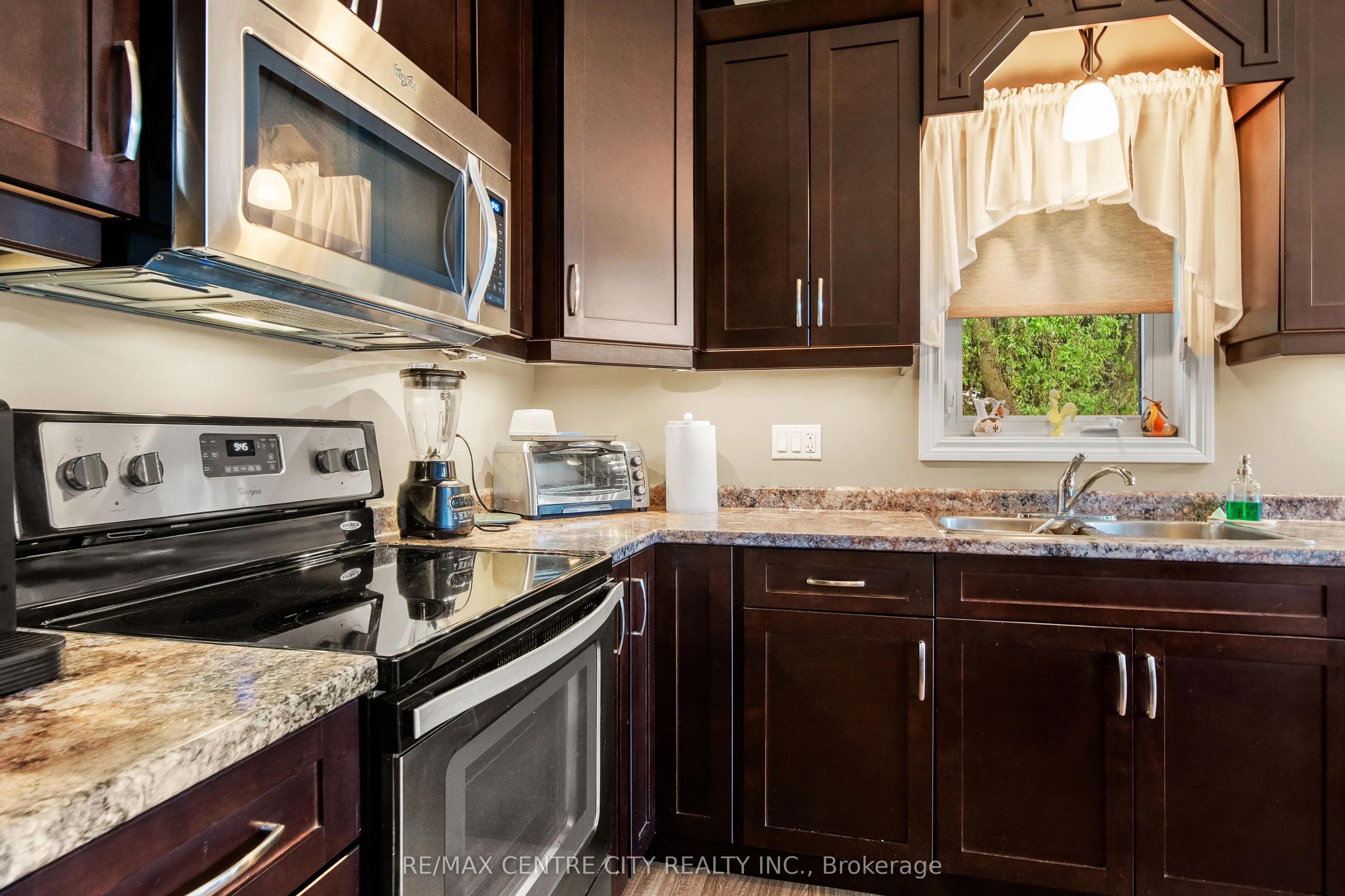 1 Vineden Drive, #12