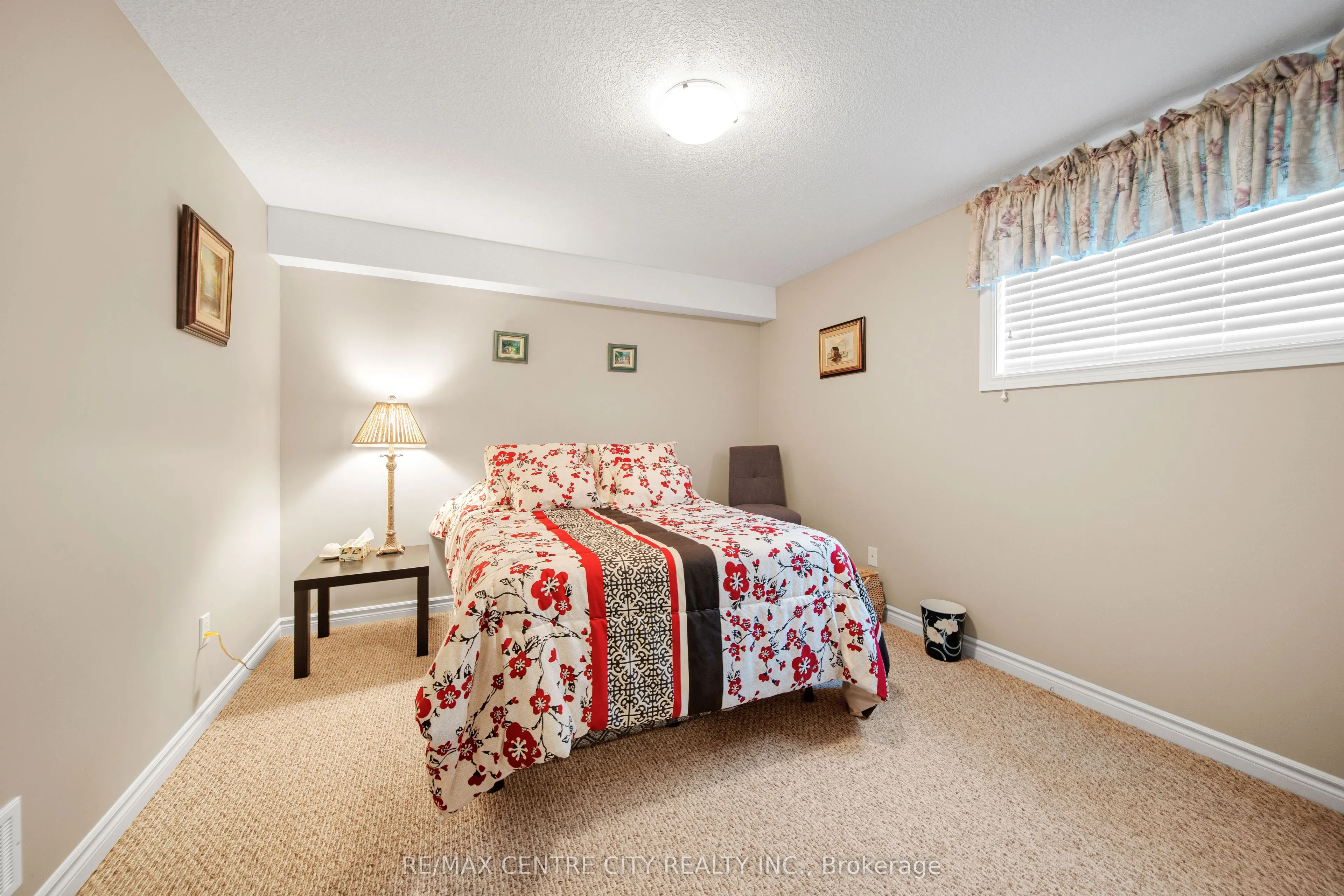 1 Vineden Drive, #12