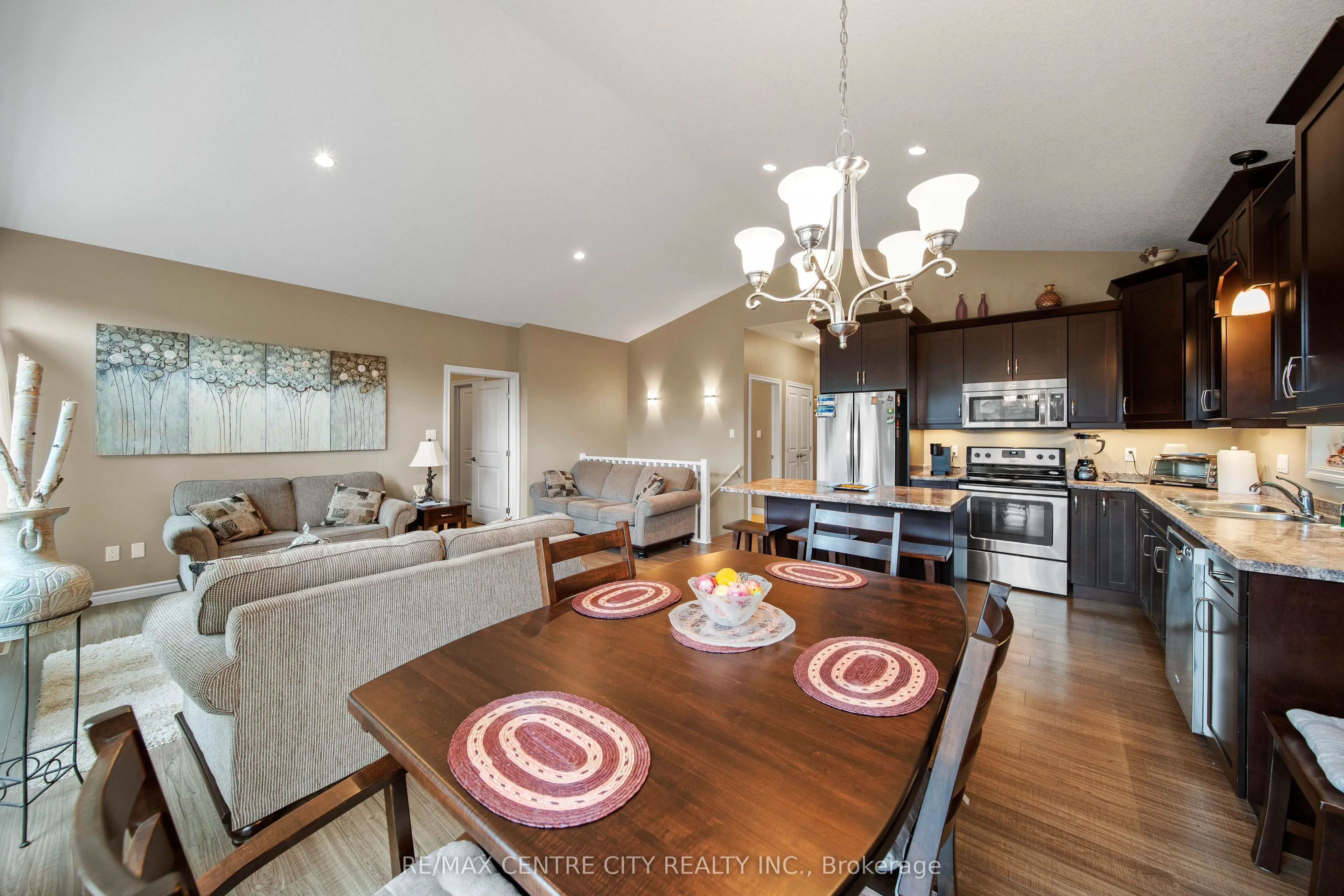 1 Vineden Drive, #12