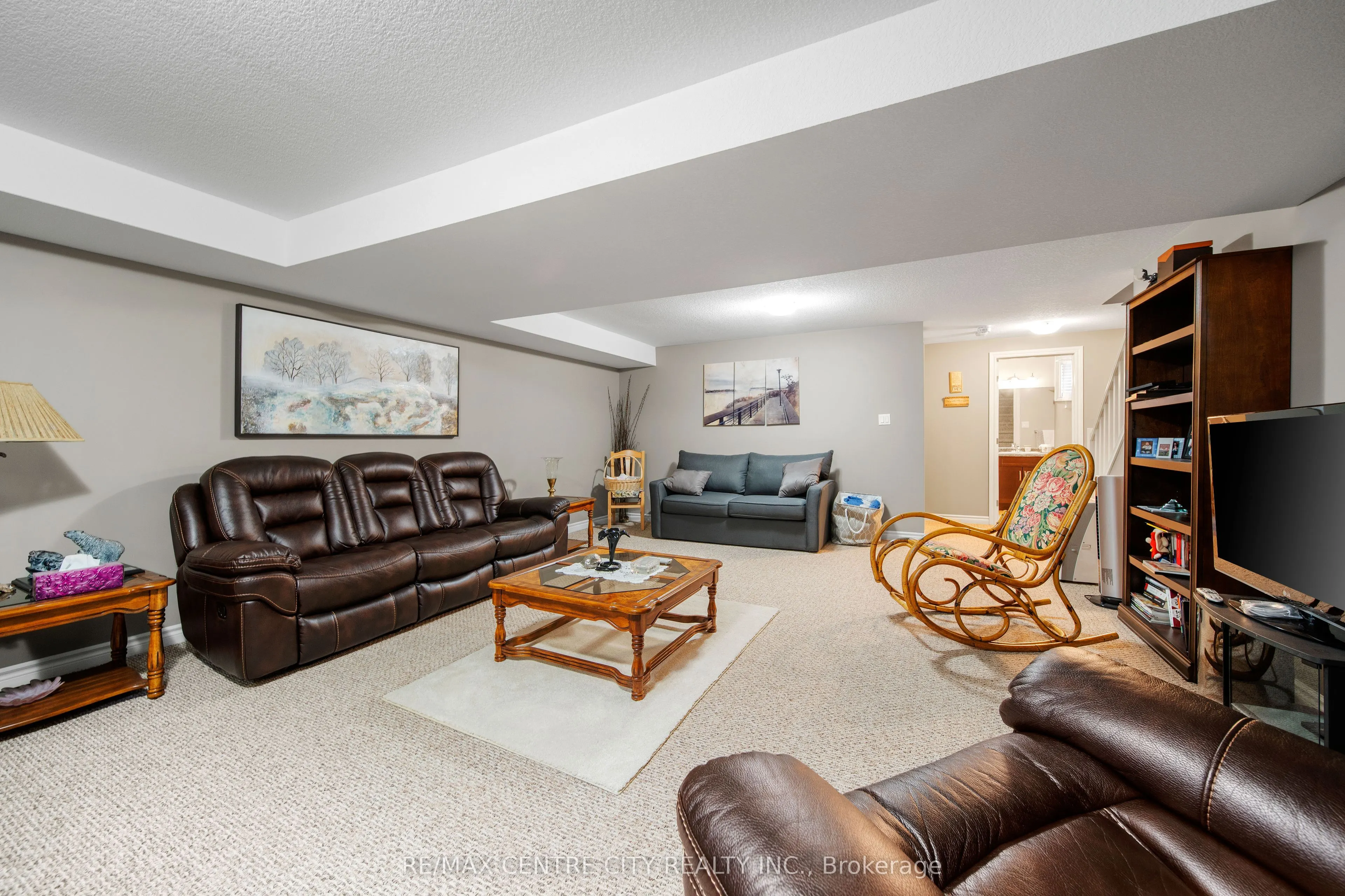 1 Vineden Drive, #12