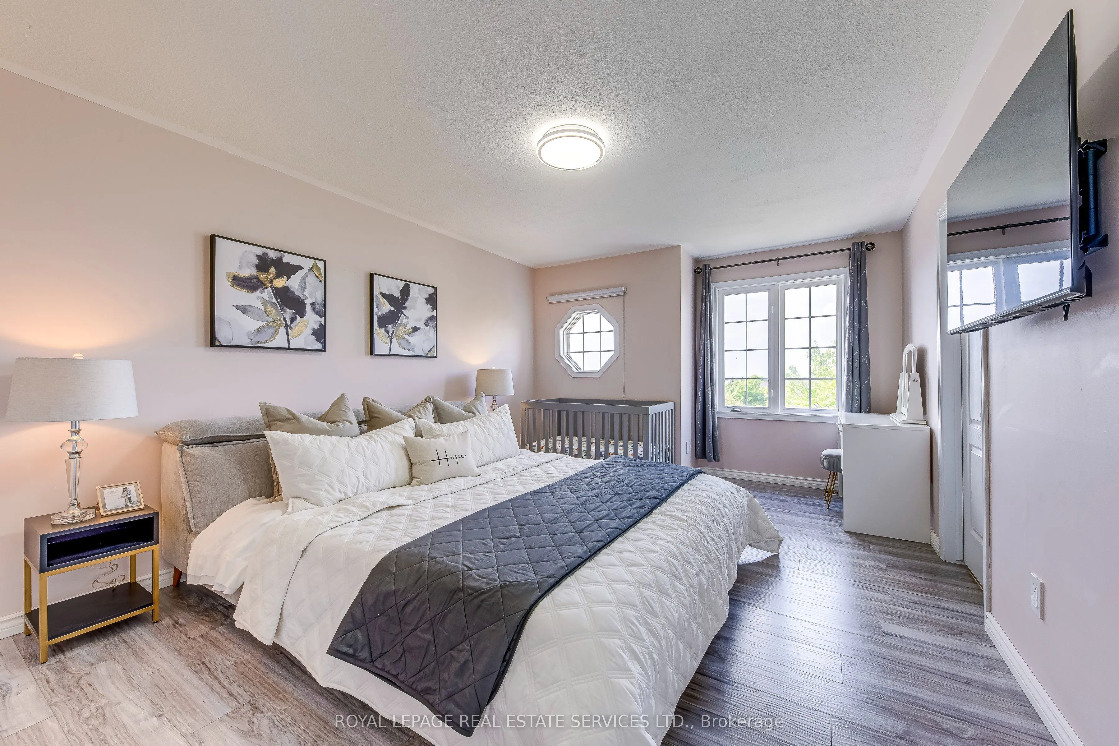 7 Southside Place, #12
