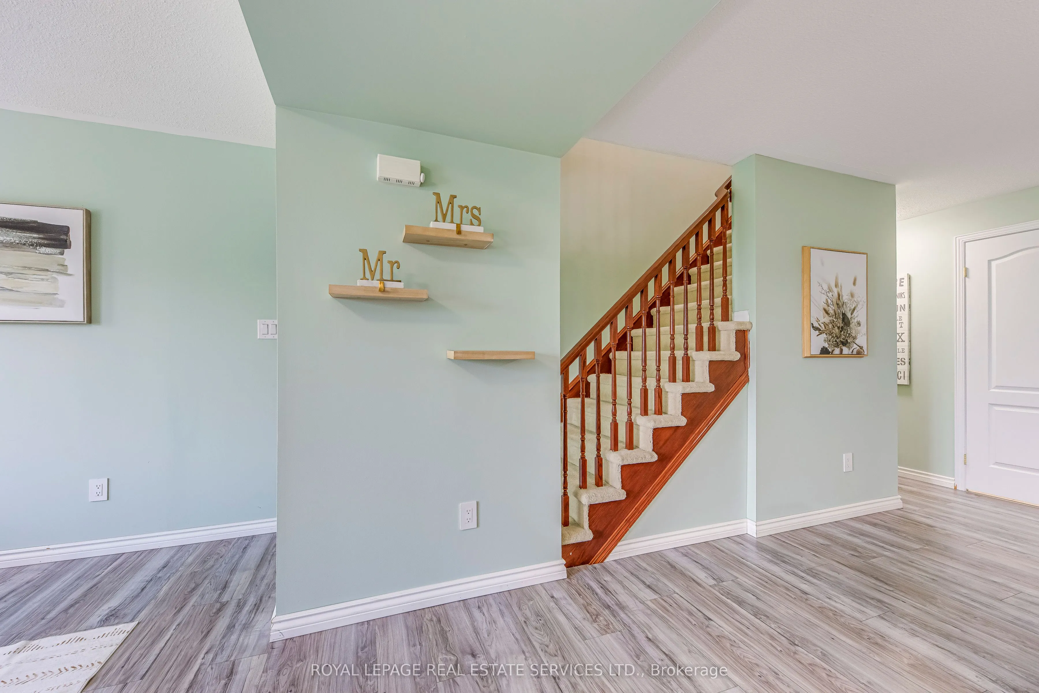 7 Southside Place, #12