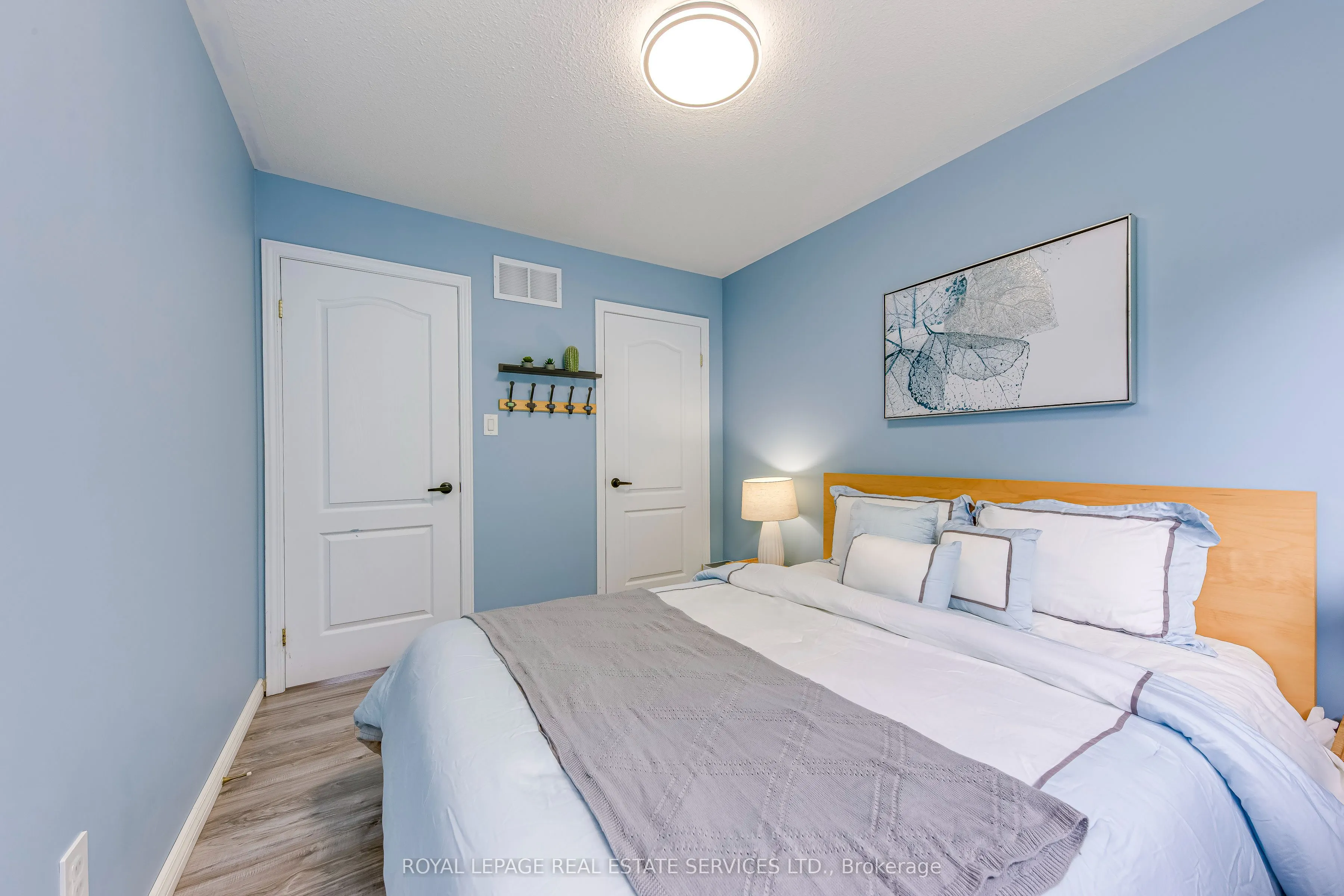 7 Southside Place, #12