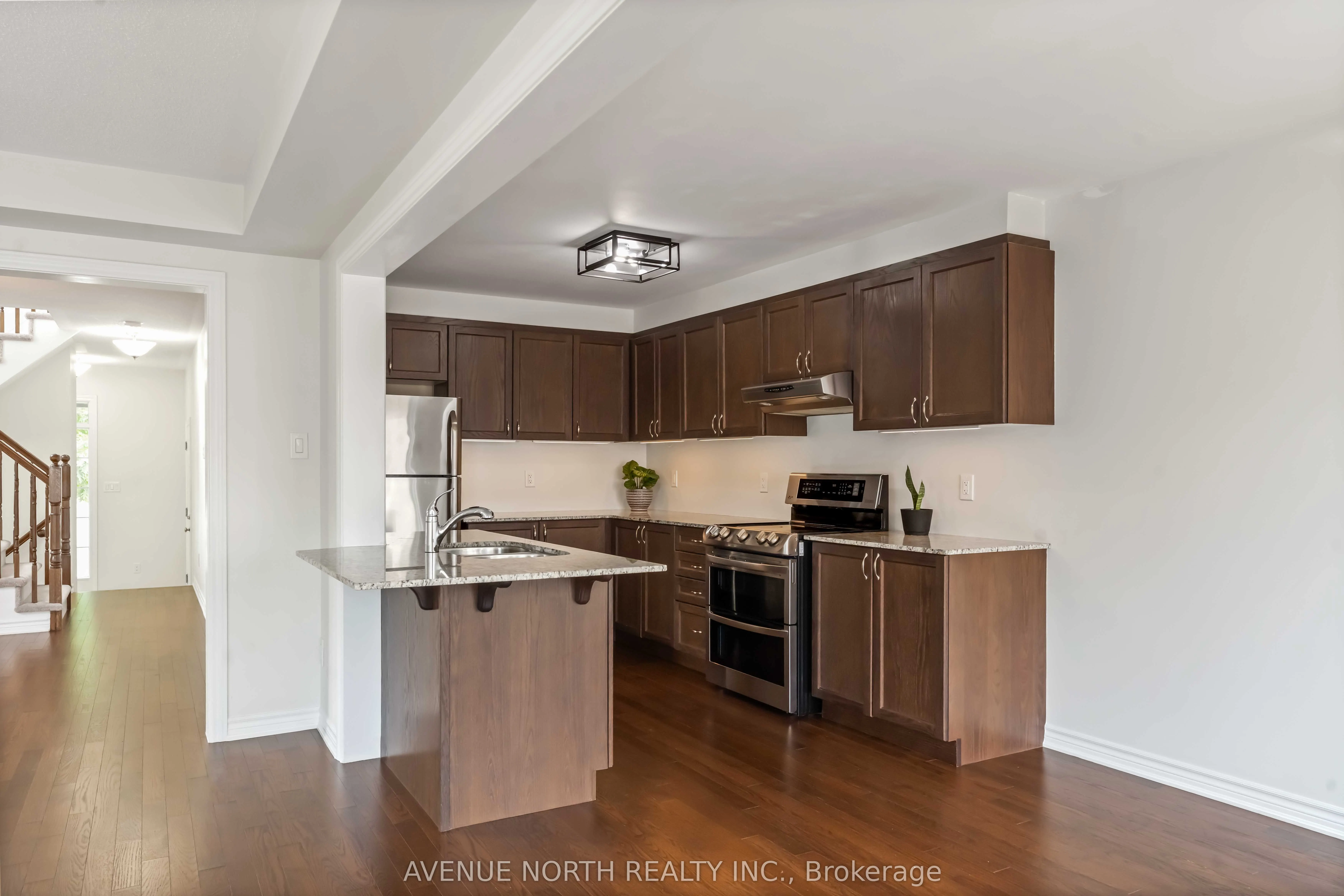 563 Foxlight Circle
