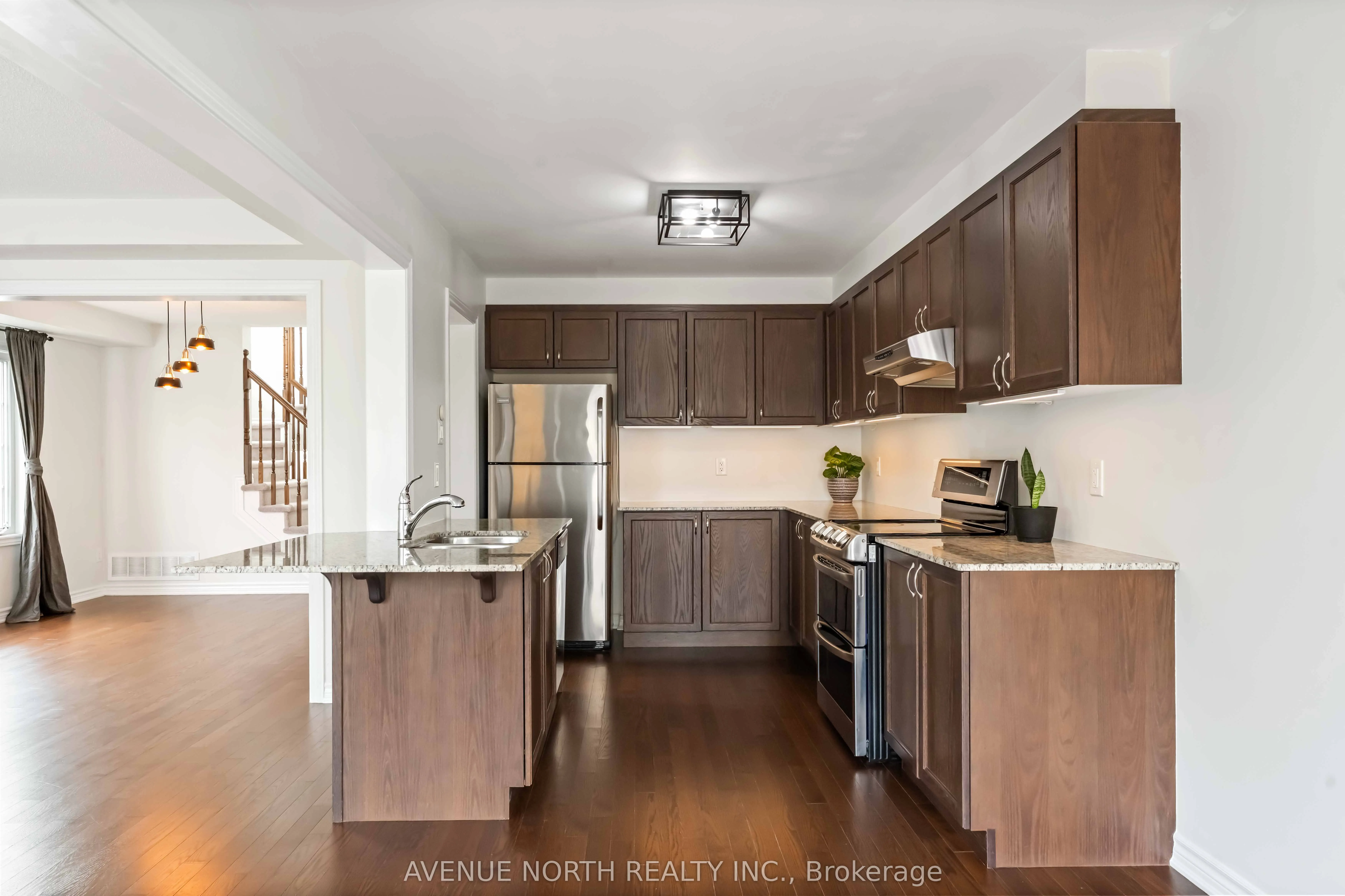 563 Foxlight Circle