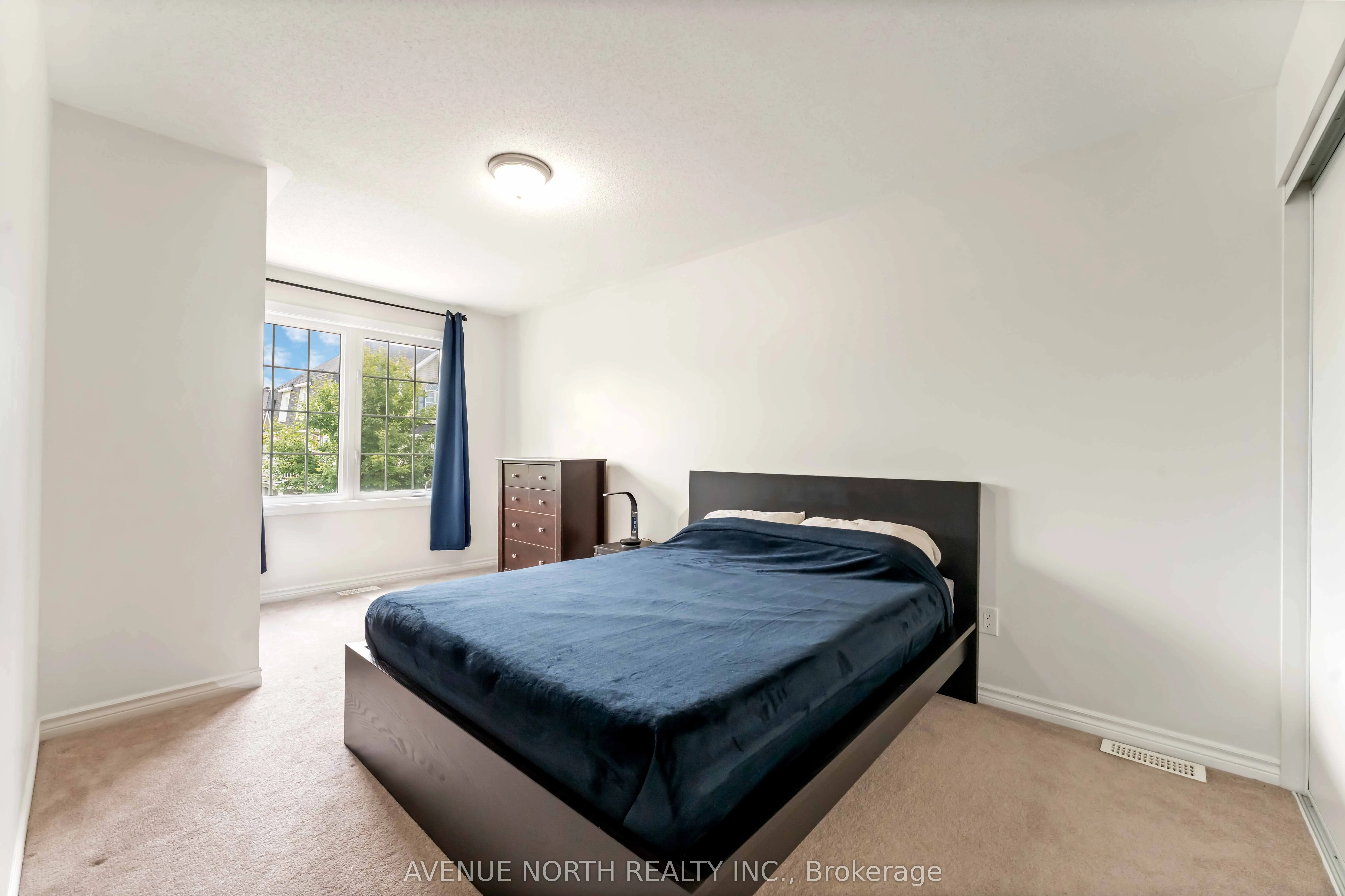 563 Foxlight Circle