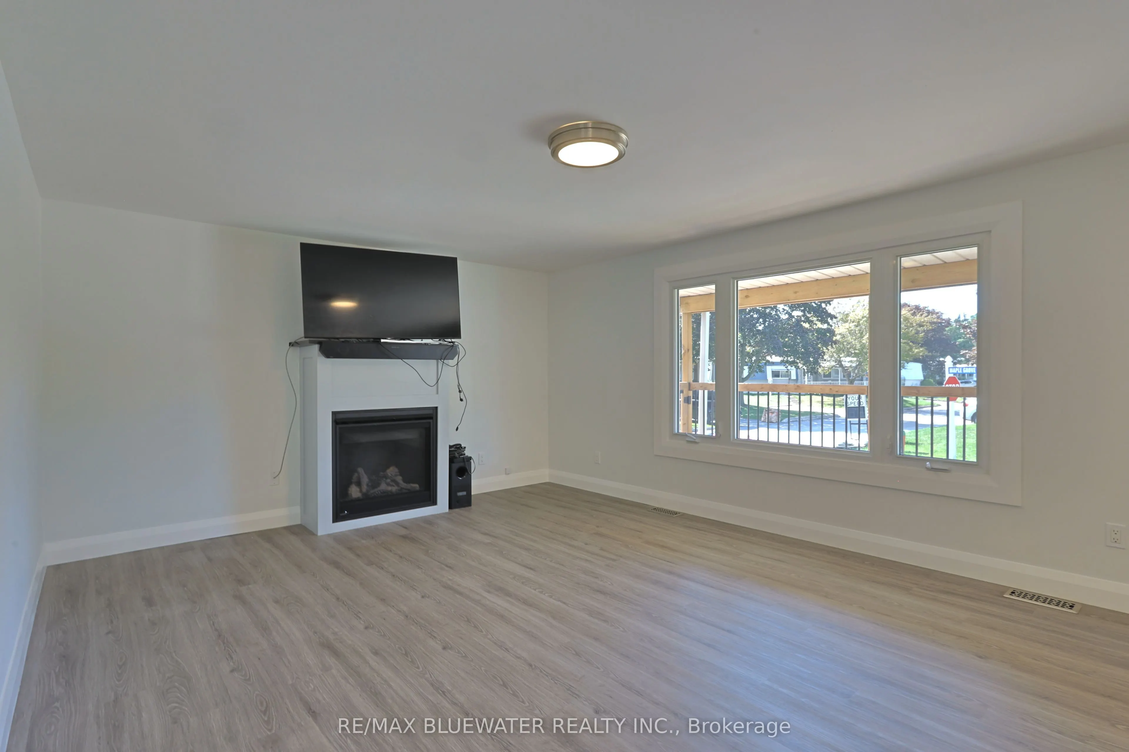 34 Pebble Beach Parkway