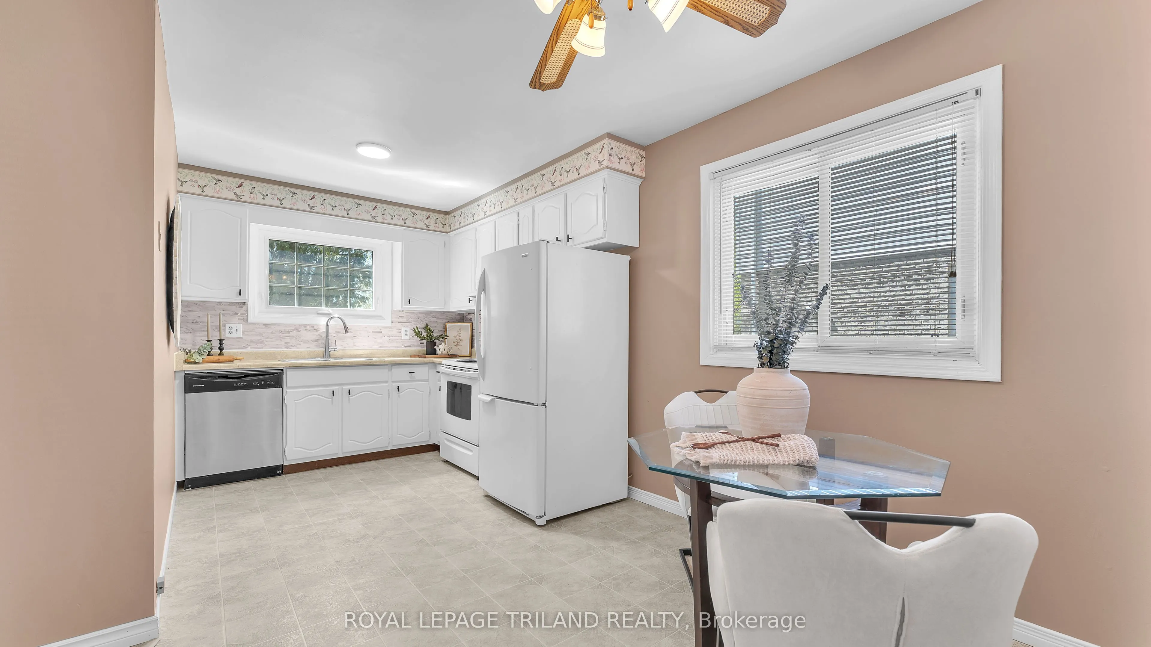 113 Monmore Road