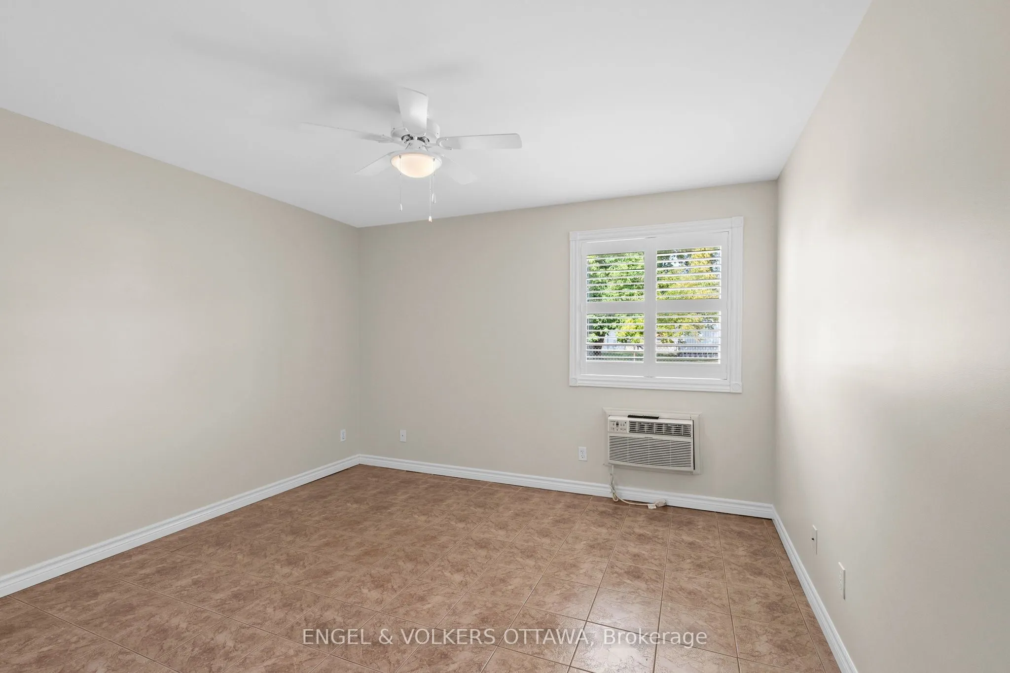 50 Fifth Street E, #E