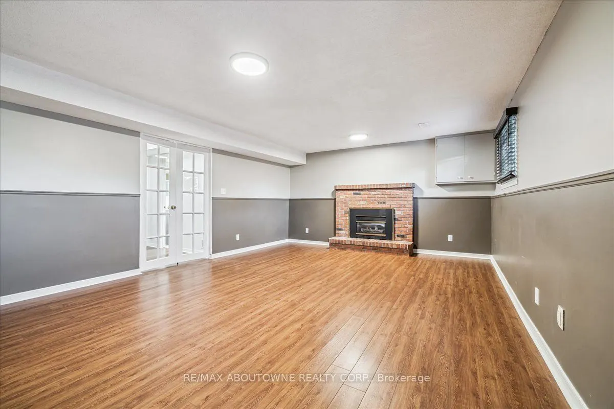 371 Park Road N