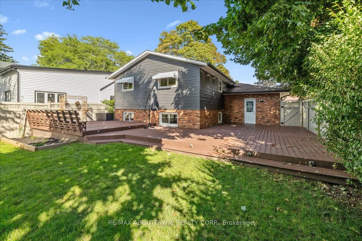 371 Park Road N