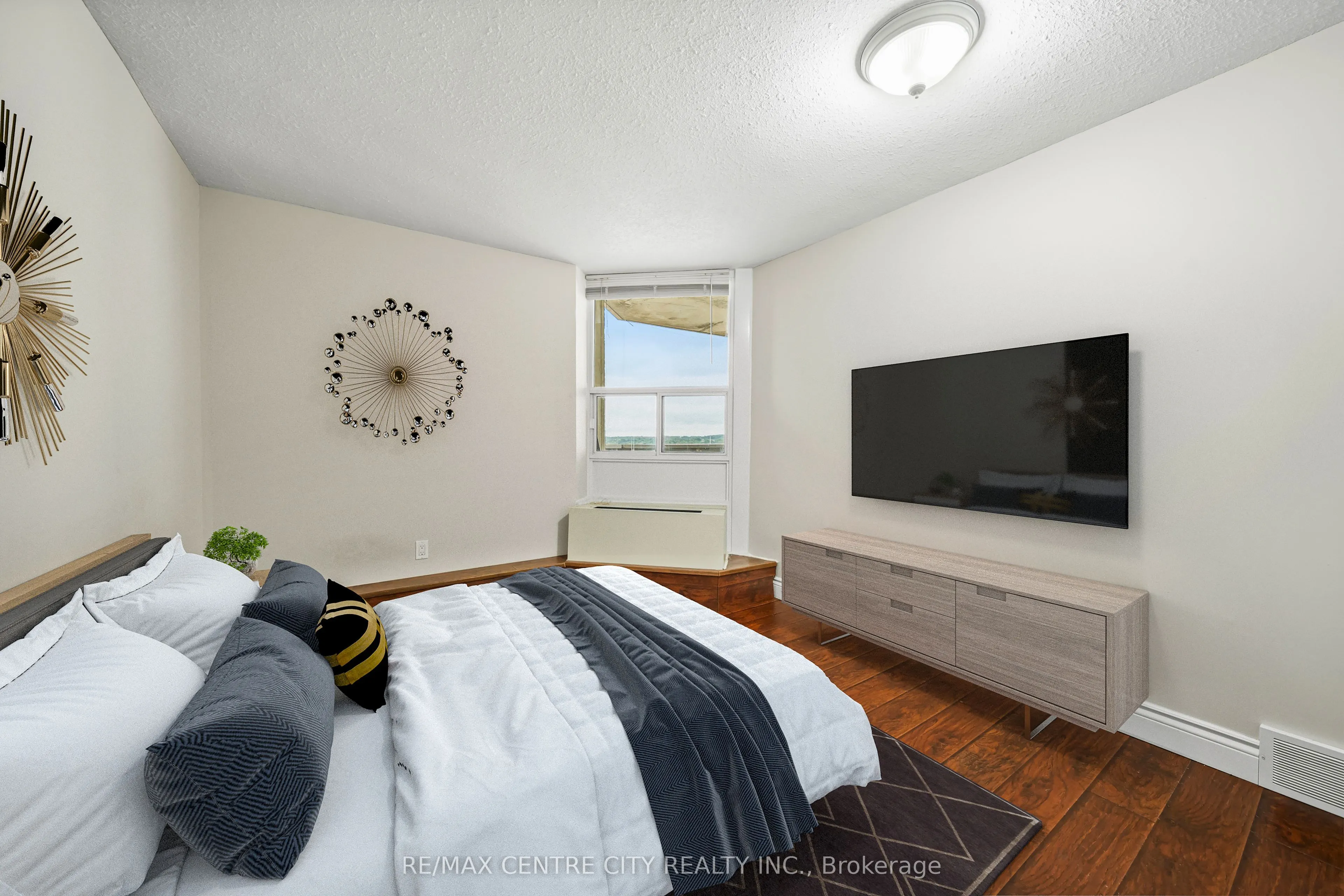 363 Colborne Street, #1603