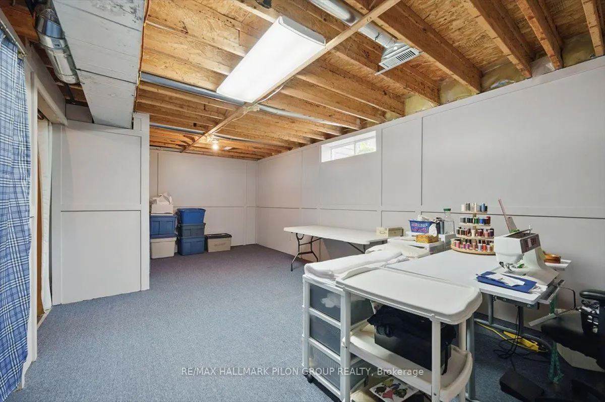 2112 Esprit Drive