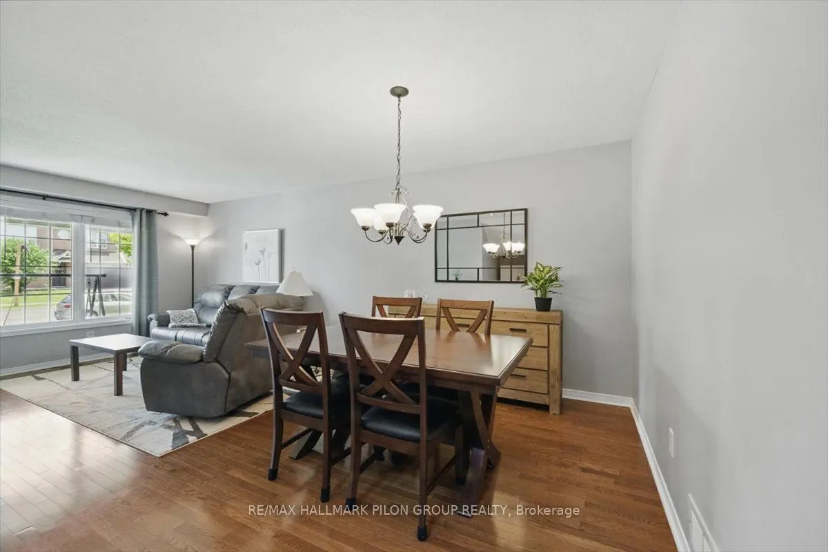 2112 Esprit Drive