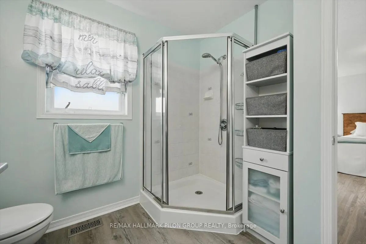 2112 Esprit Drive
