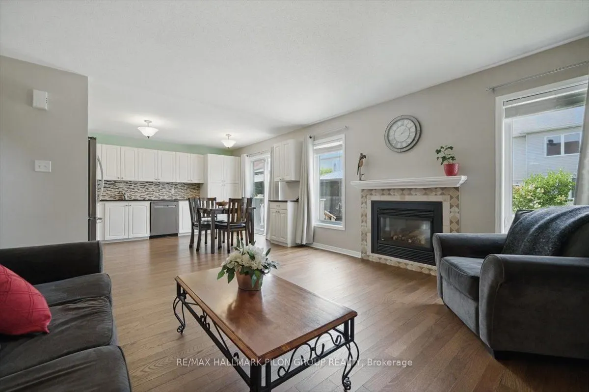 2112 Esprit Drive