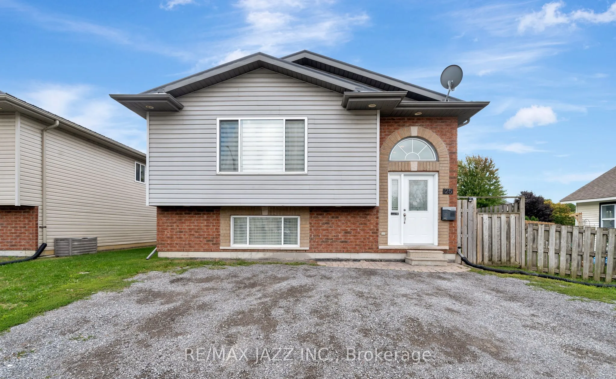 25 Emily Street