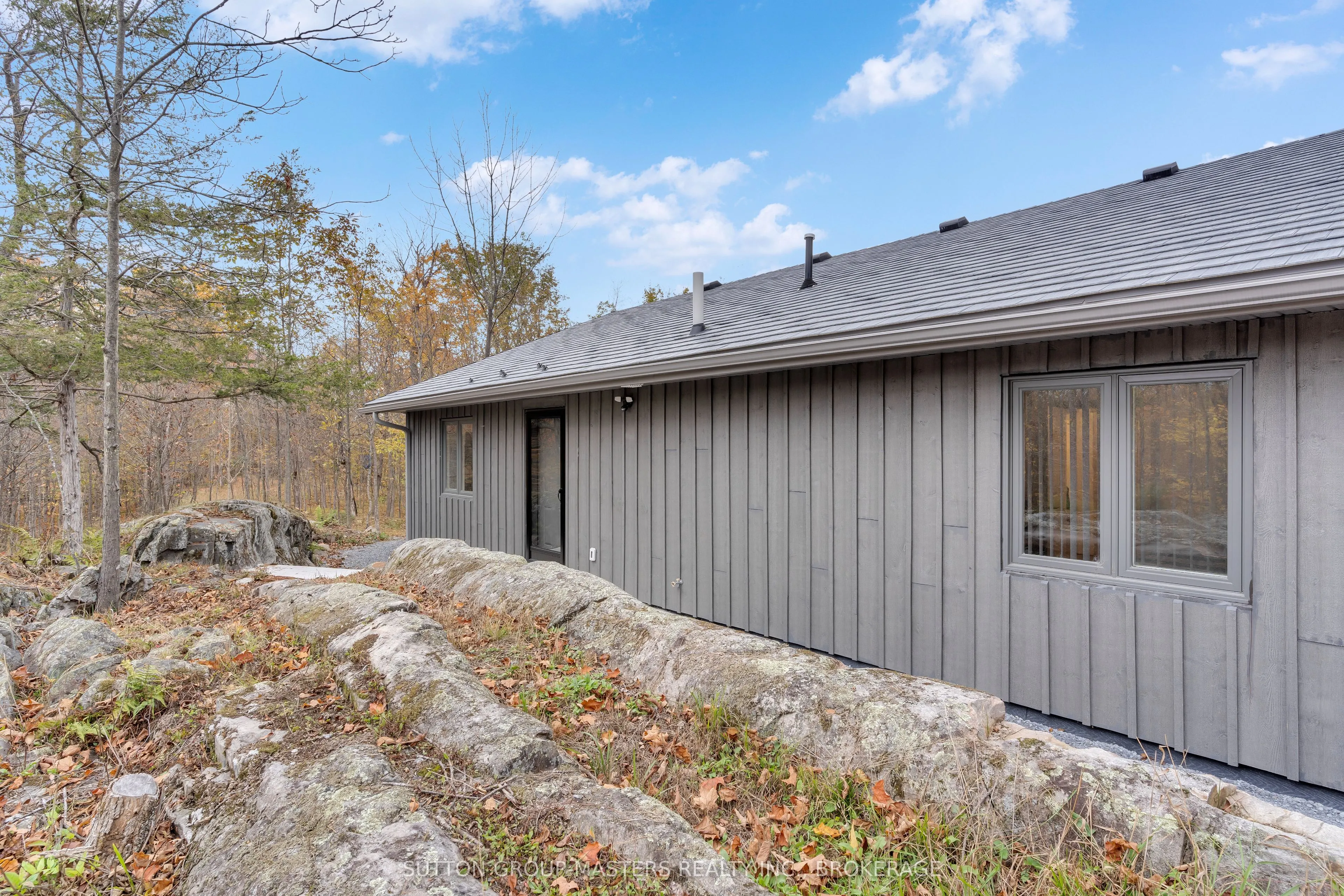 6179 North Shore Road