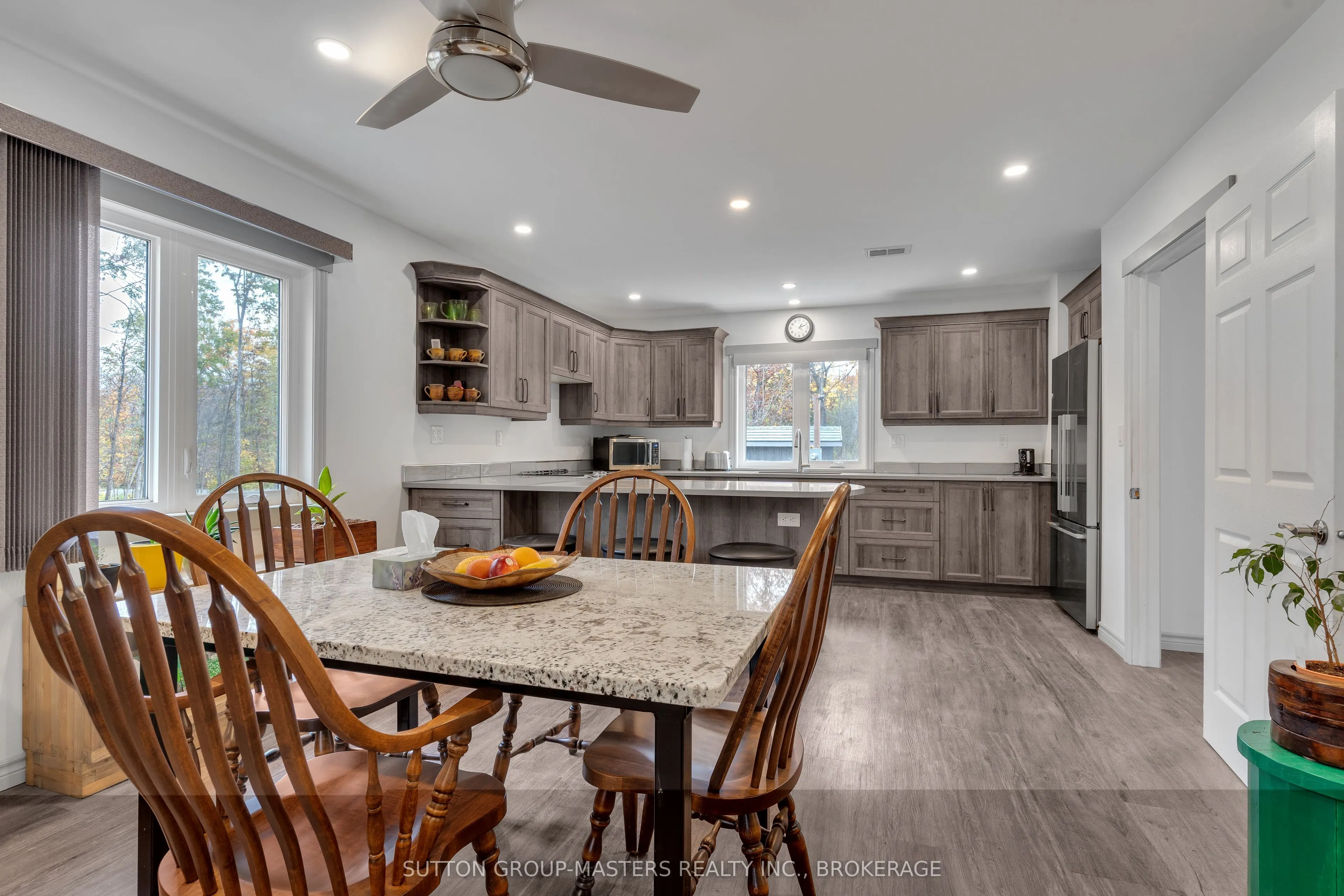 6179 North Shore Road