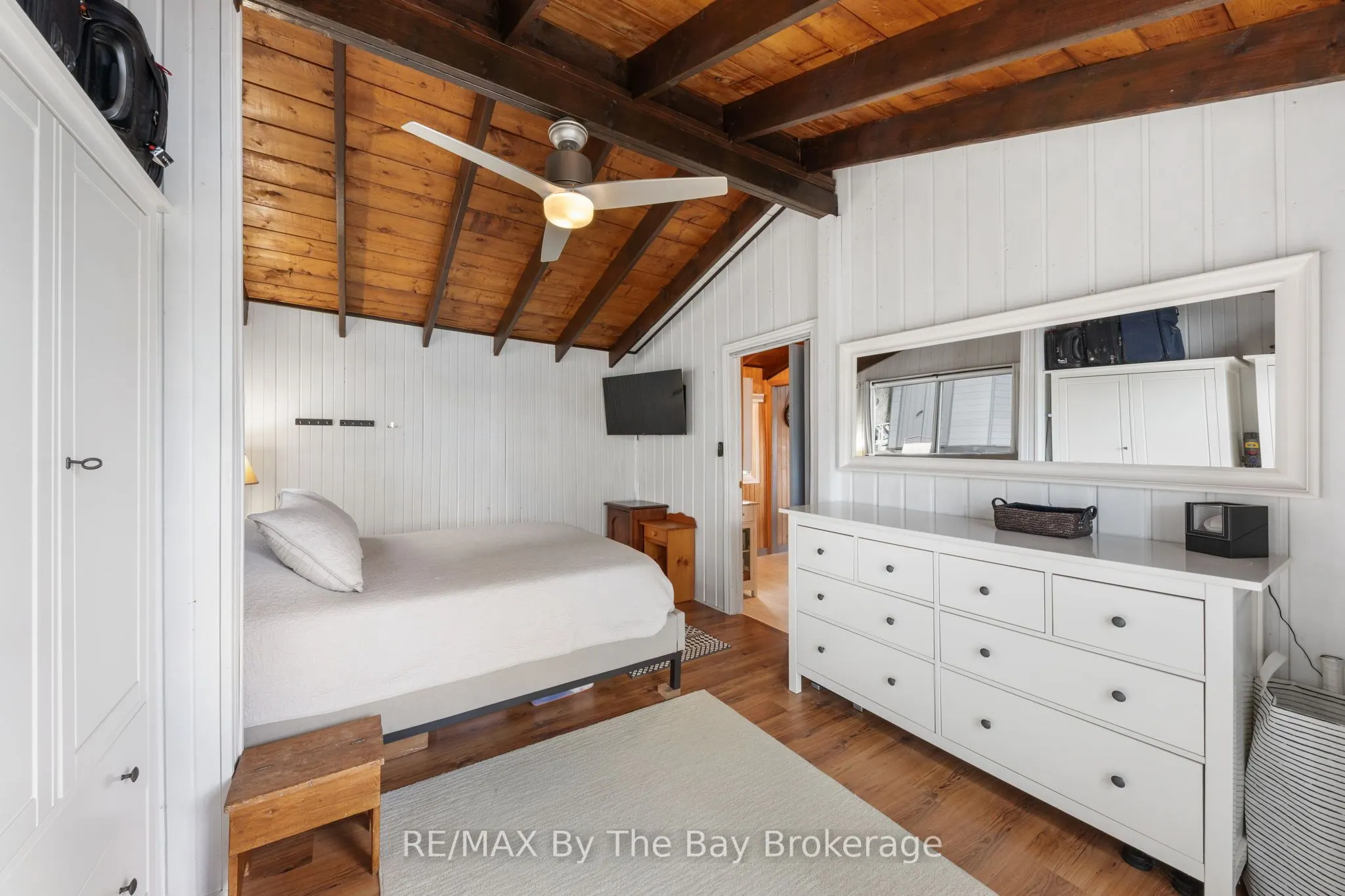 18588 Georgian Bay Shore