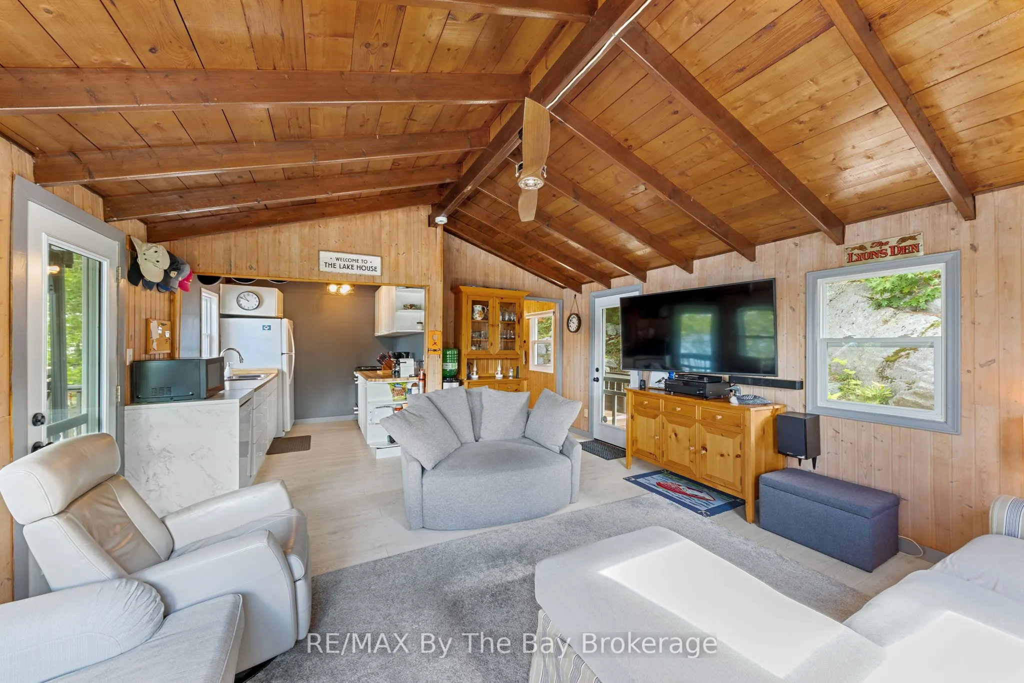 18588 Georgian Bay Shore