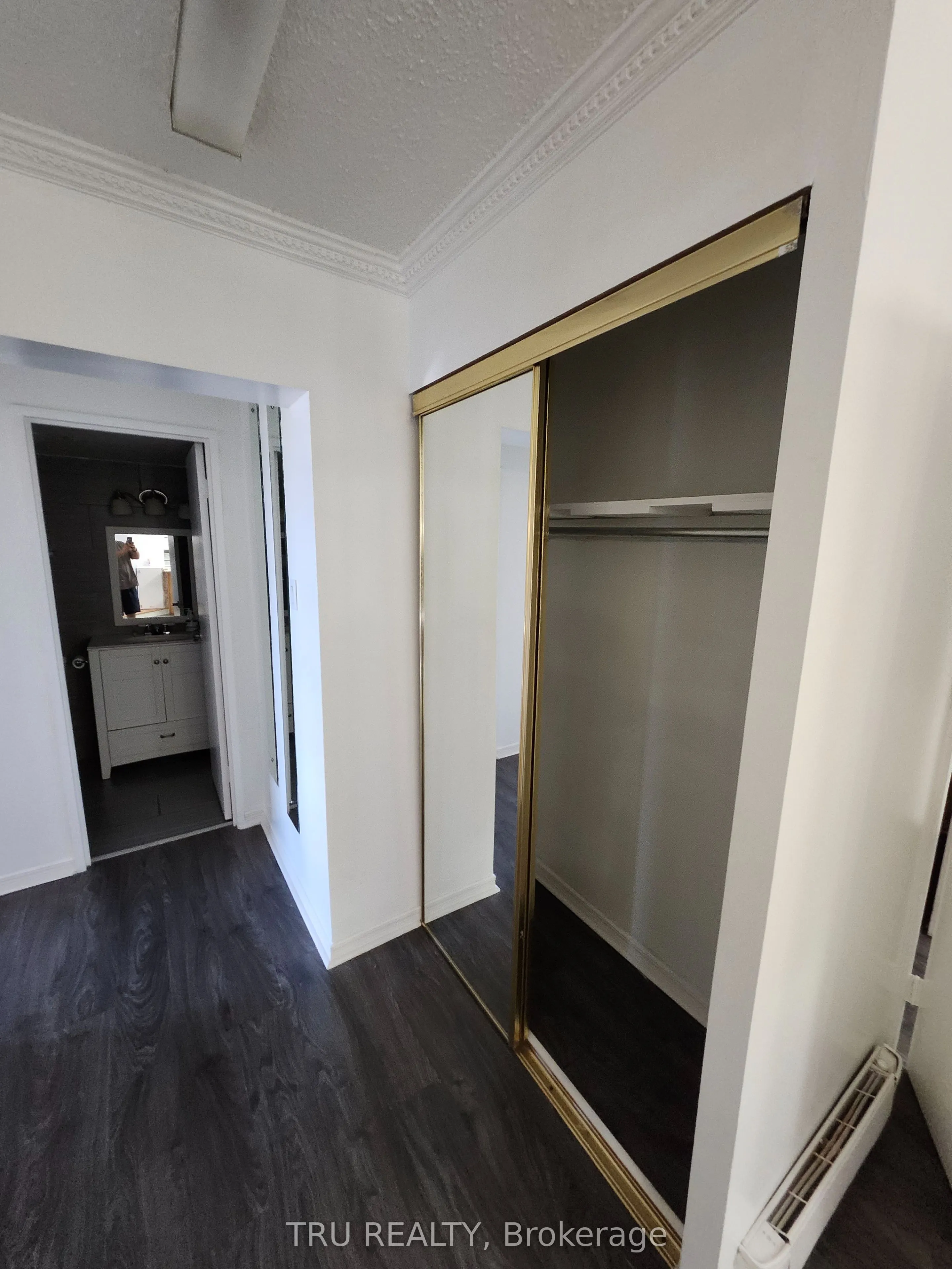 158C McArthur Avenue, #1606