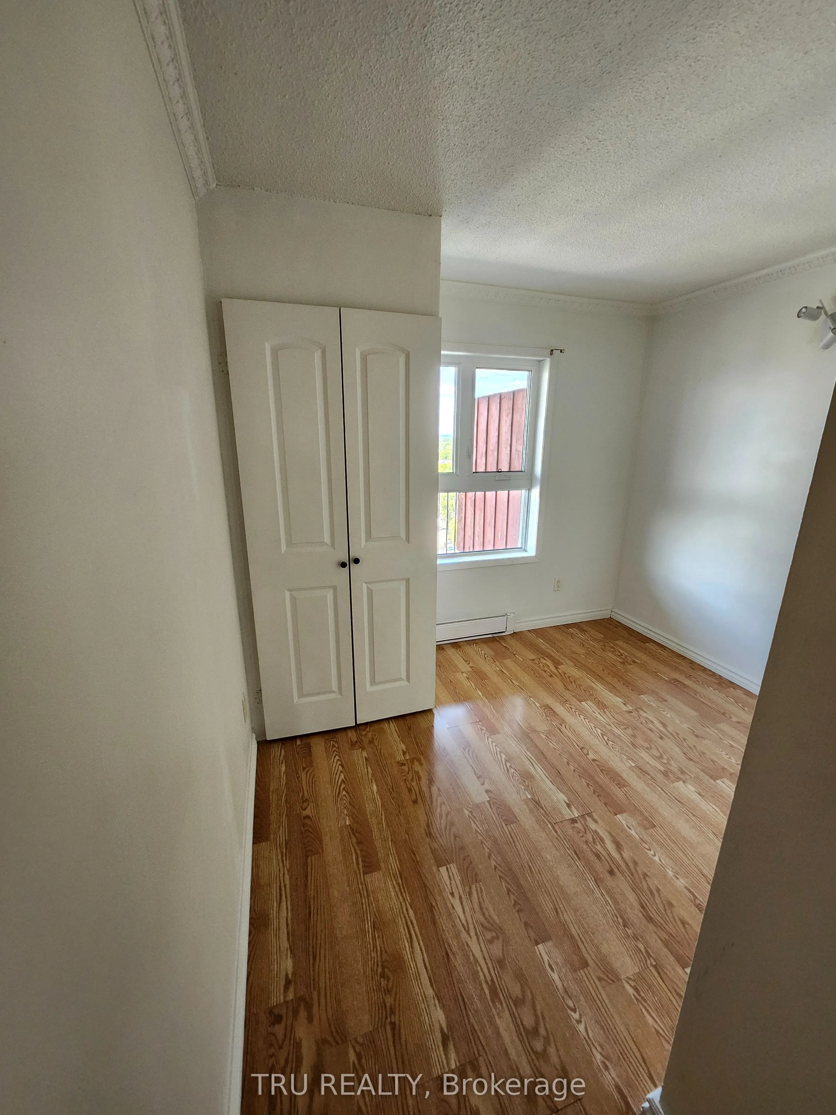 158C McArthur Avenue, #1606
