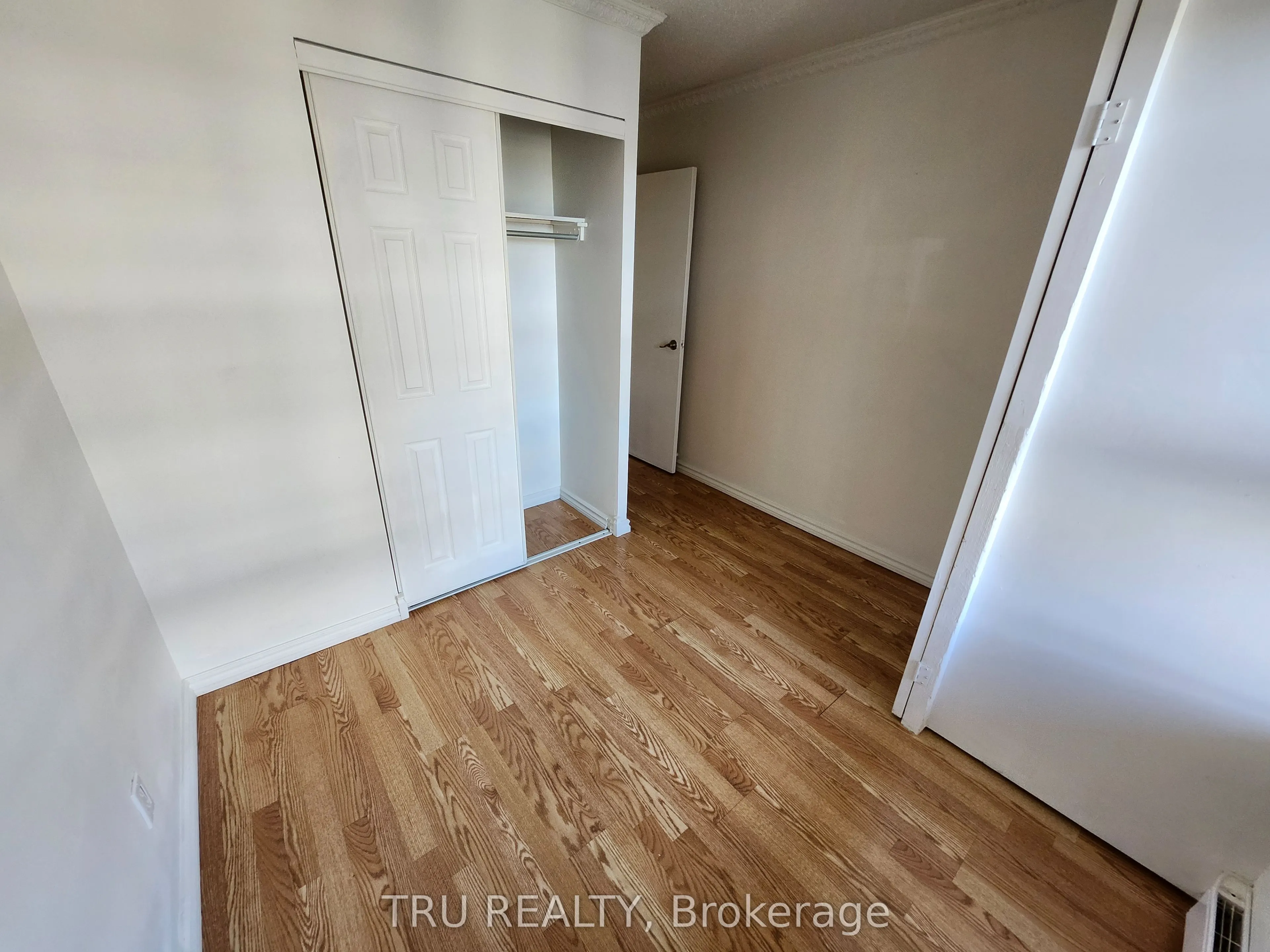 158C McArthur Avenue, #1606