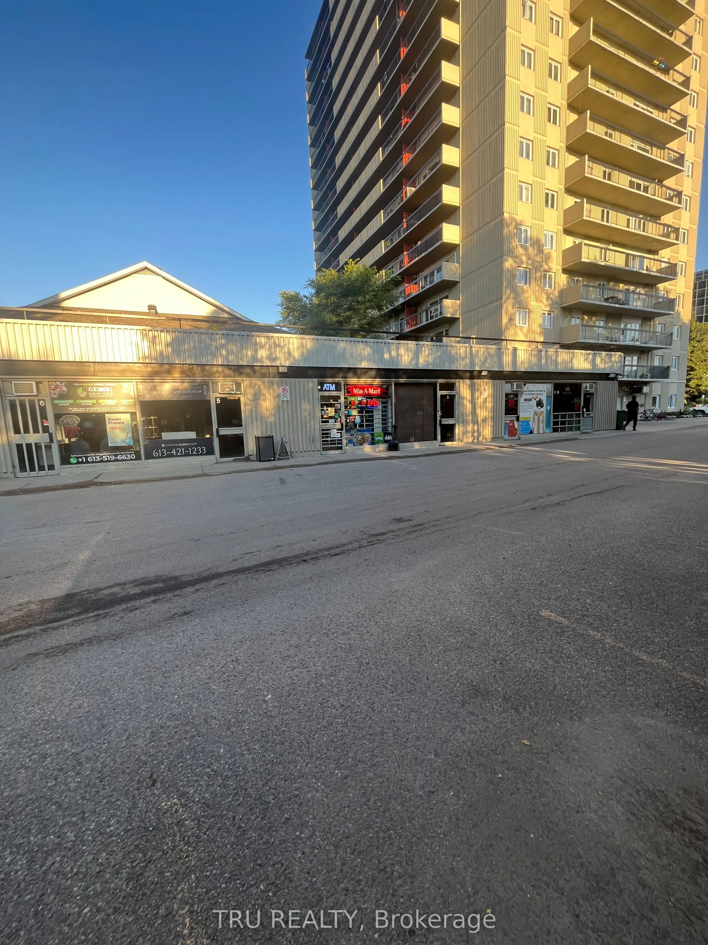 158C McArthur Avenue, #1606