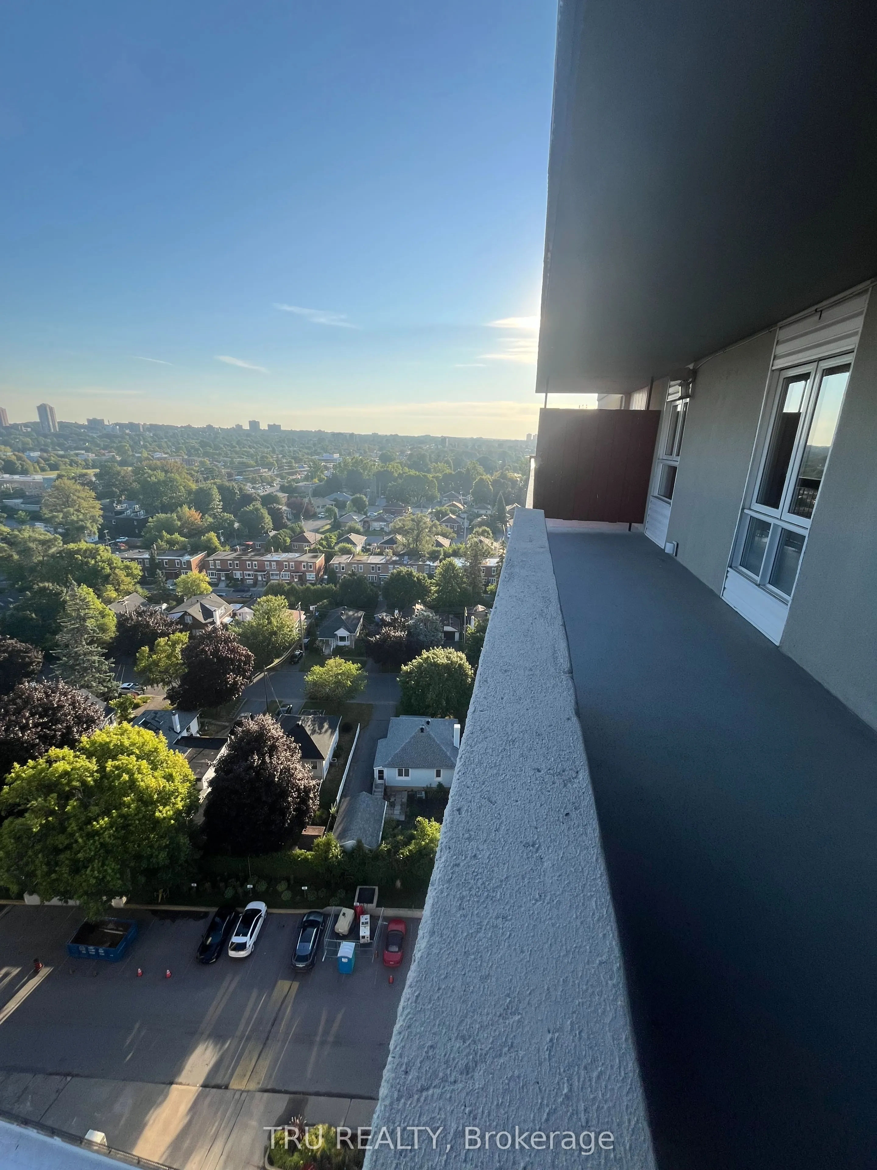 158C McArthur Avenue, #1606