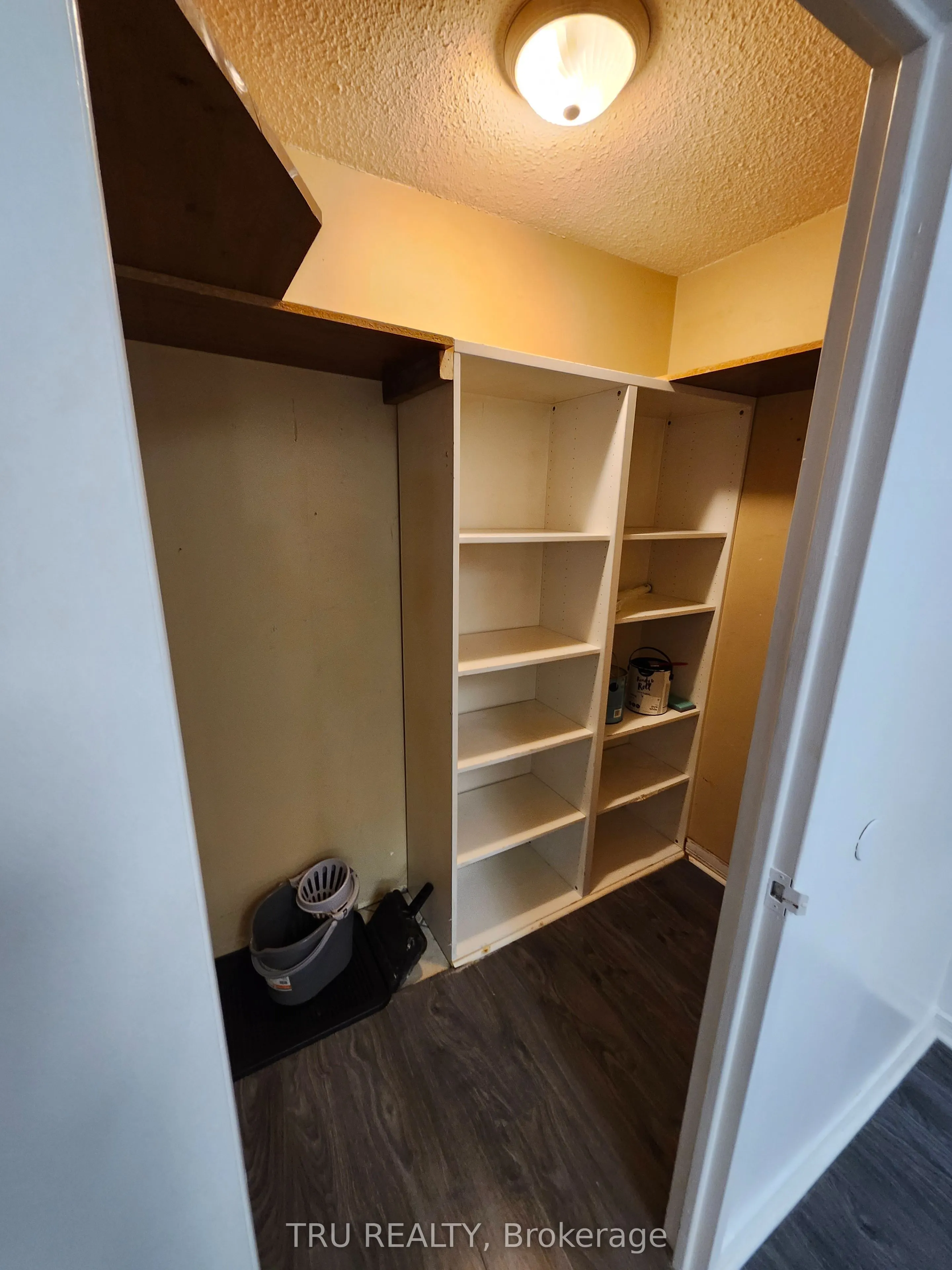 158C McArthur Avenue, #1606