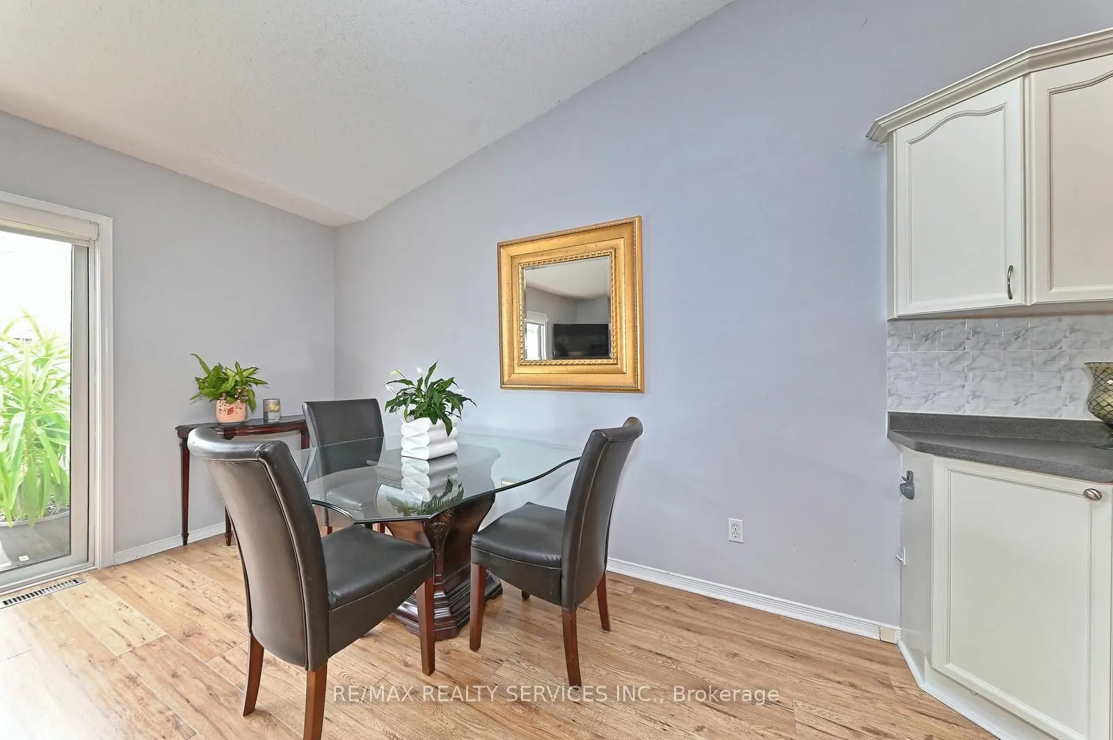 1077 Hamilton Road, #31