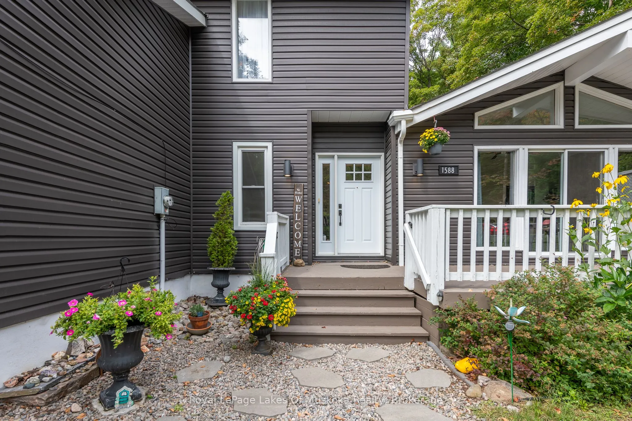 1588 Skyline Drive
