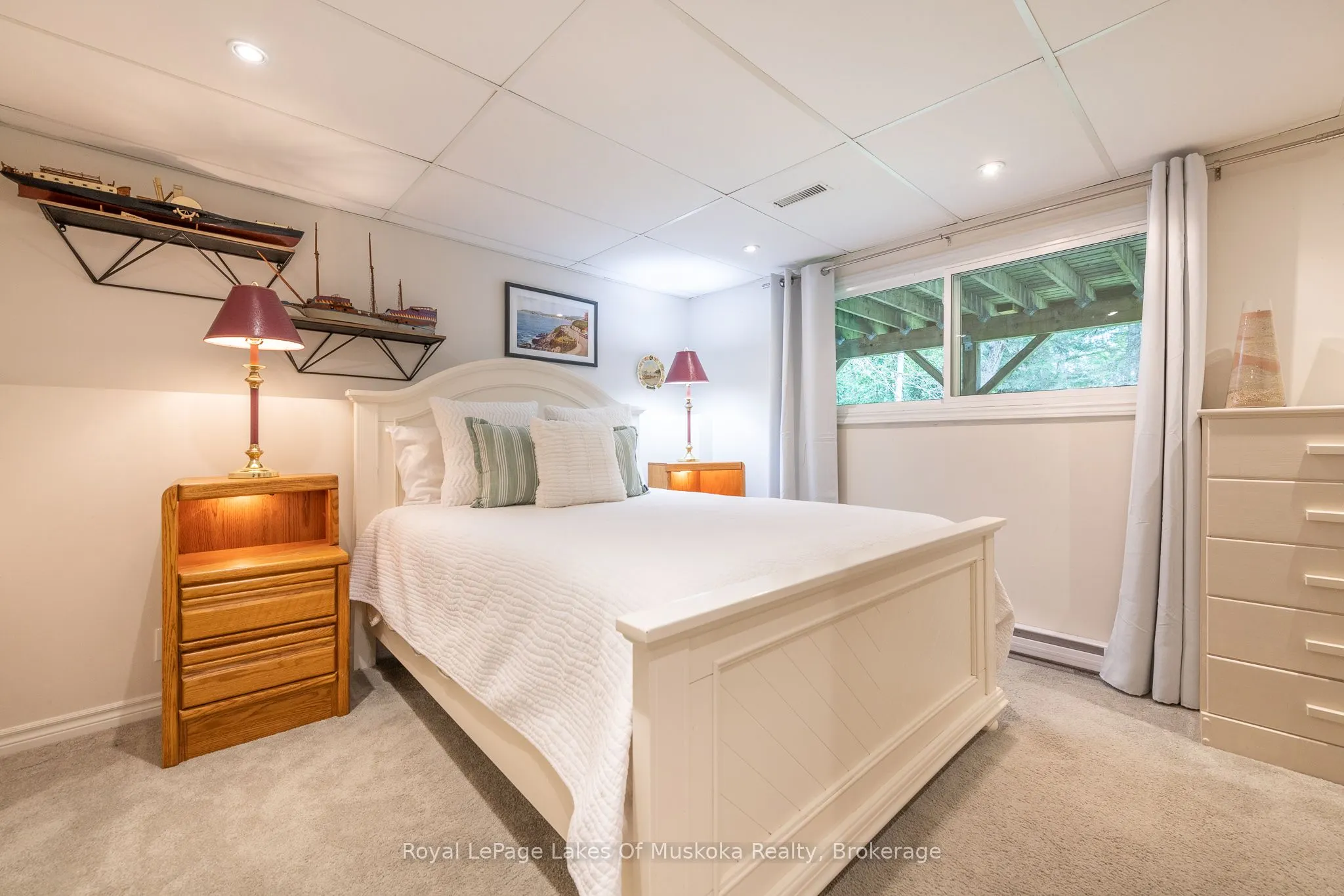 1588 Skyline Drive