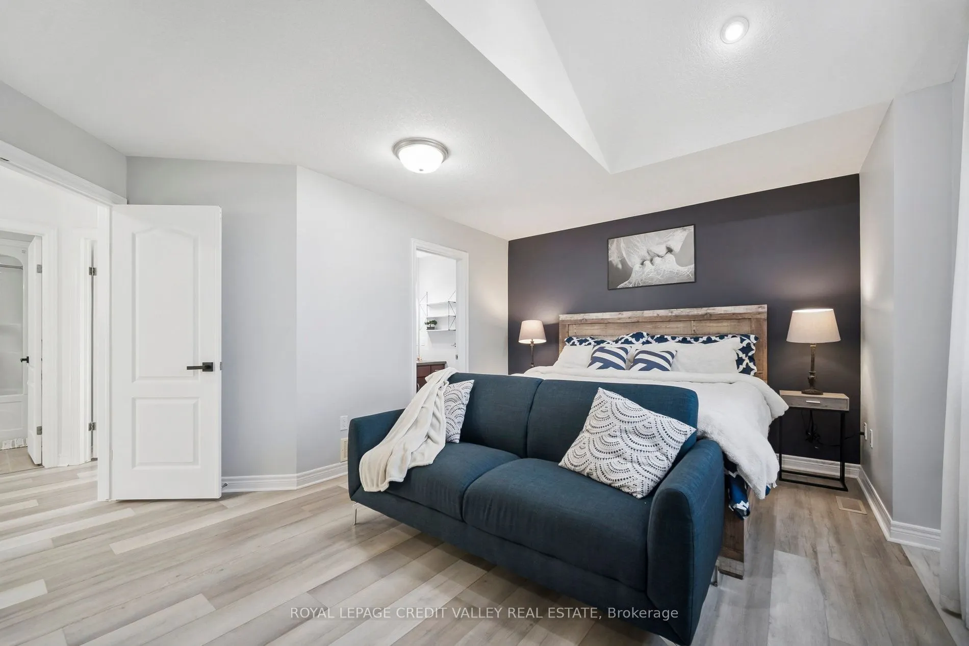 9 Peach Tree Boulevard