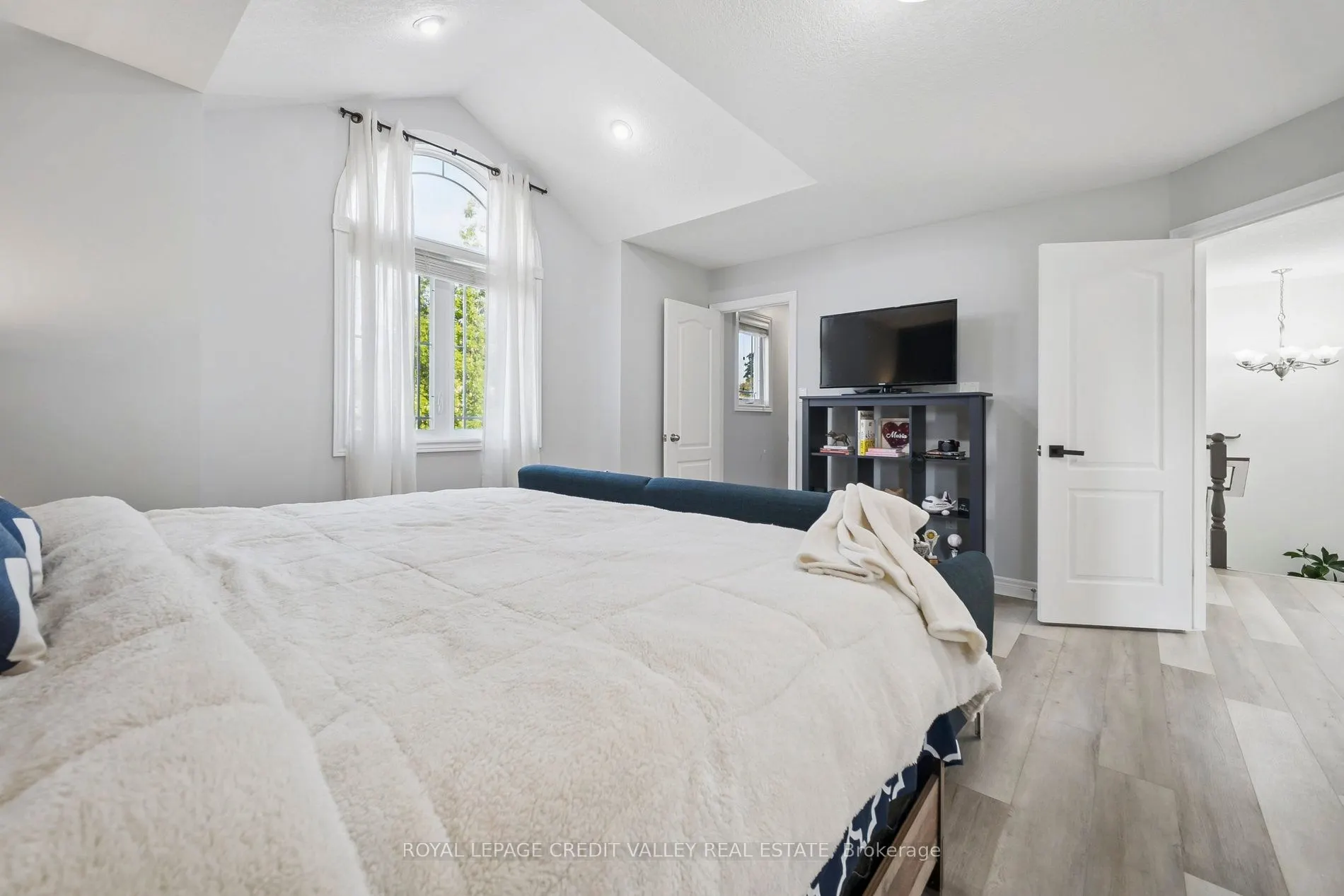 9 Peach Tree Boulevard
