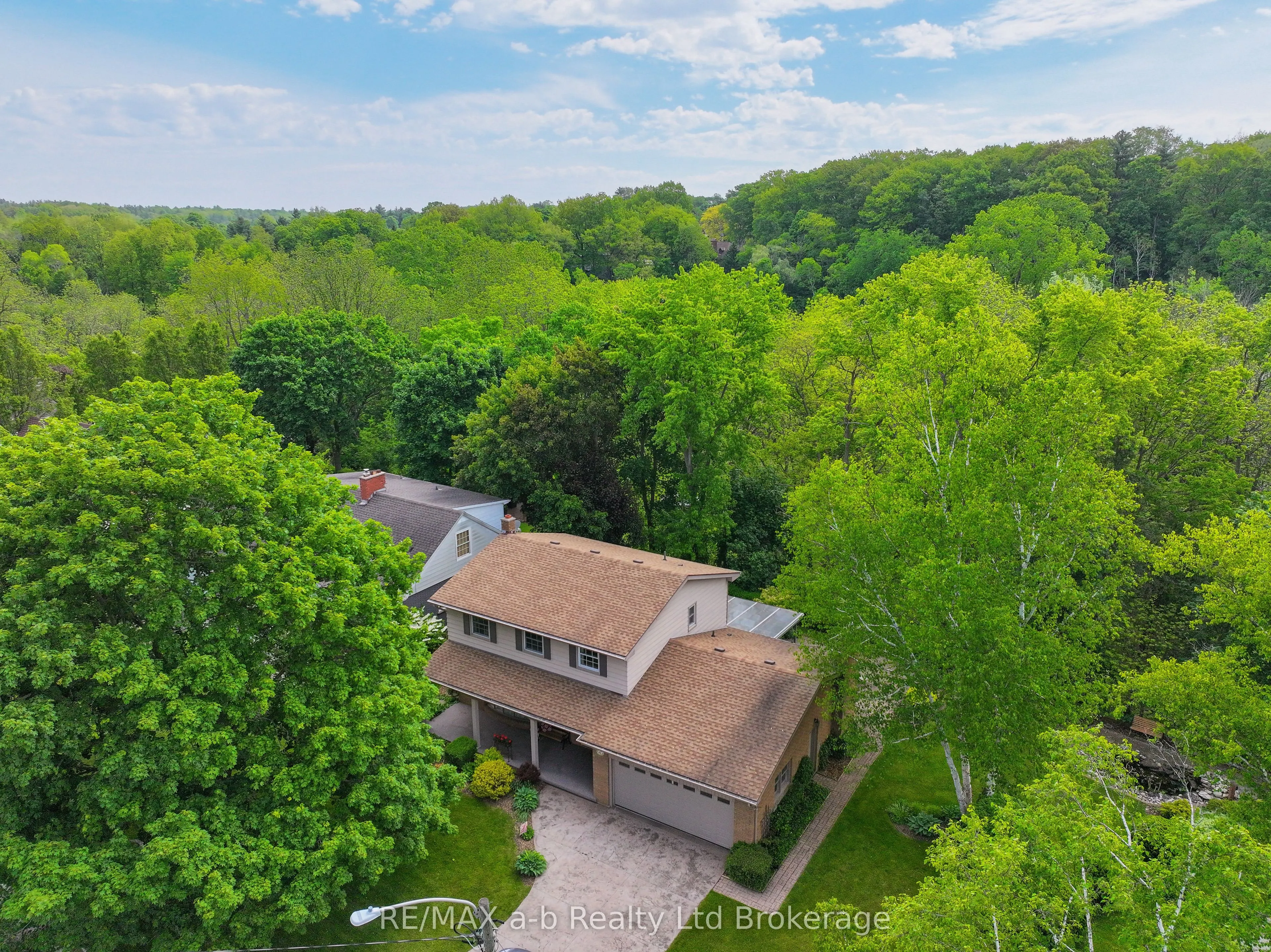 41 Parkwood Drive