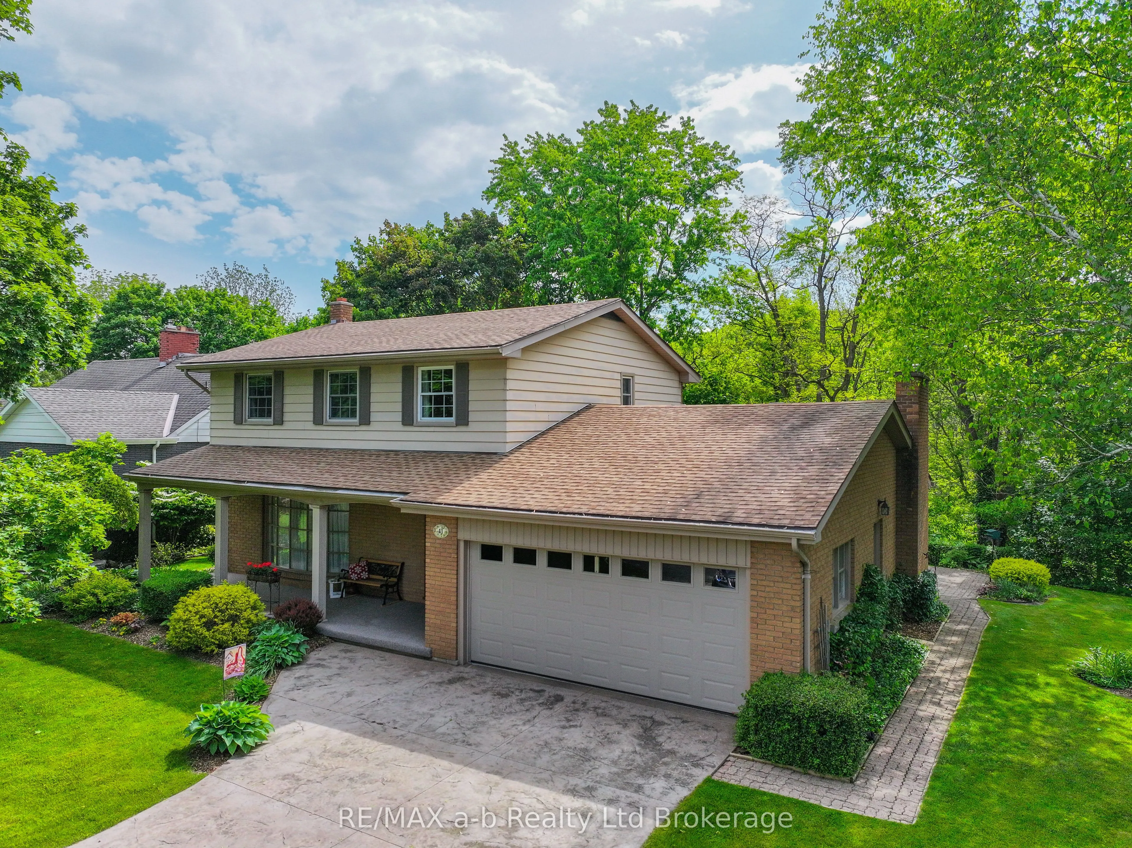41 Parkwood Drive